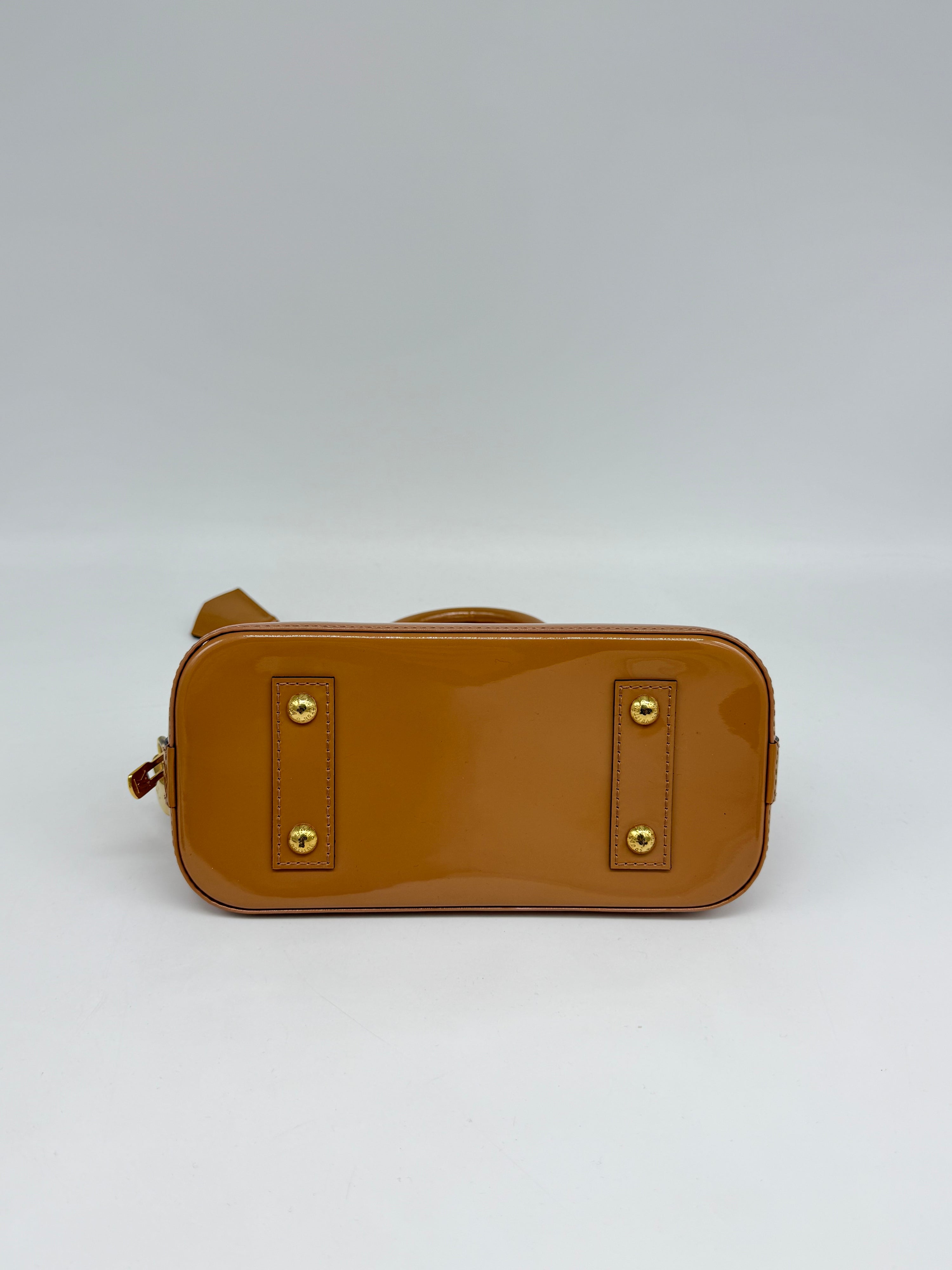 Louis Vuitton Alma BB Vernis