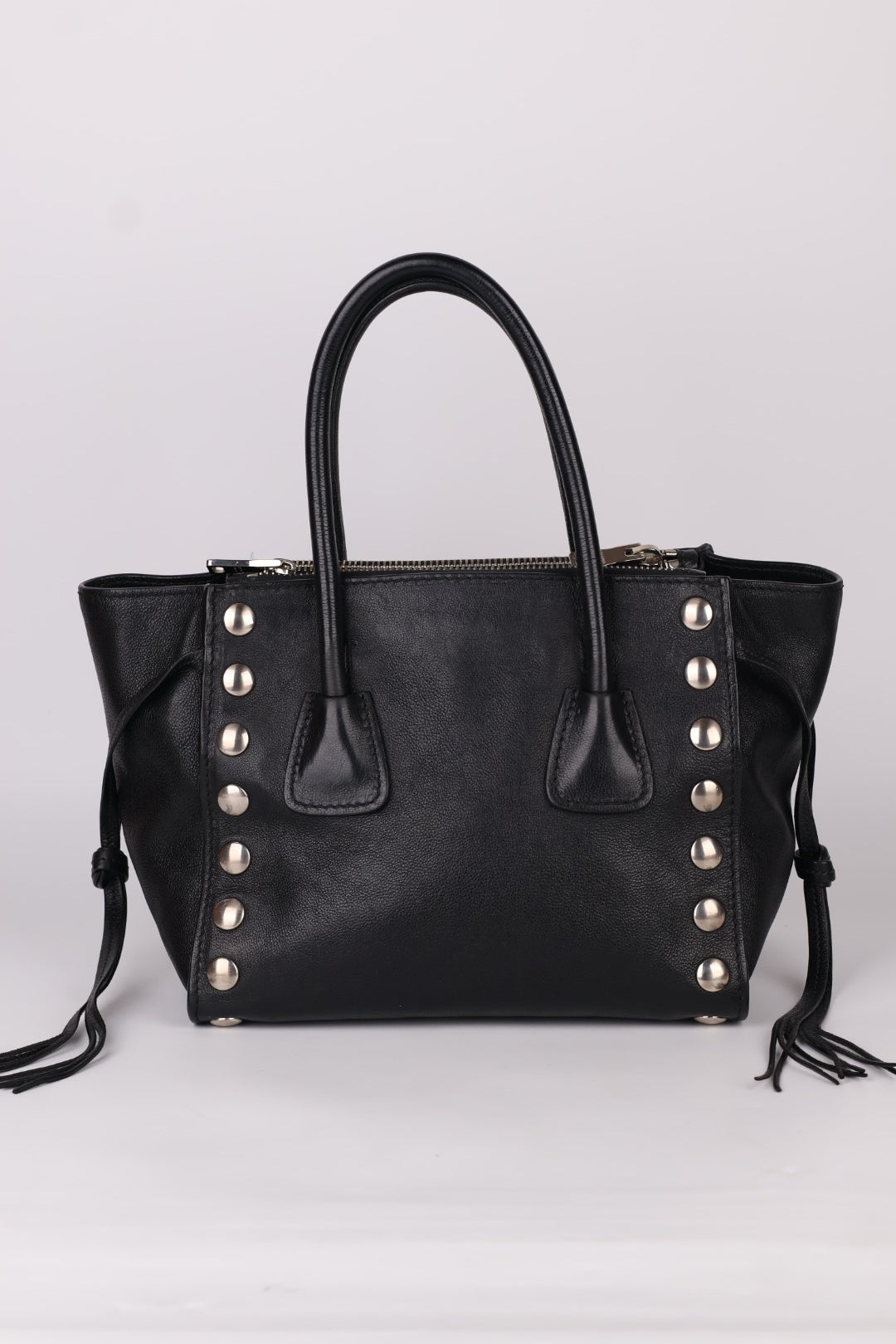 Prada Tote in Pelle Borchie