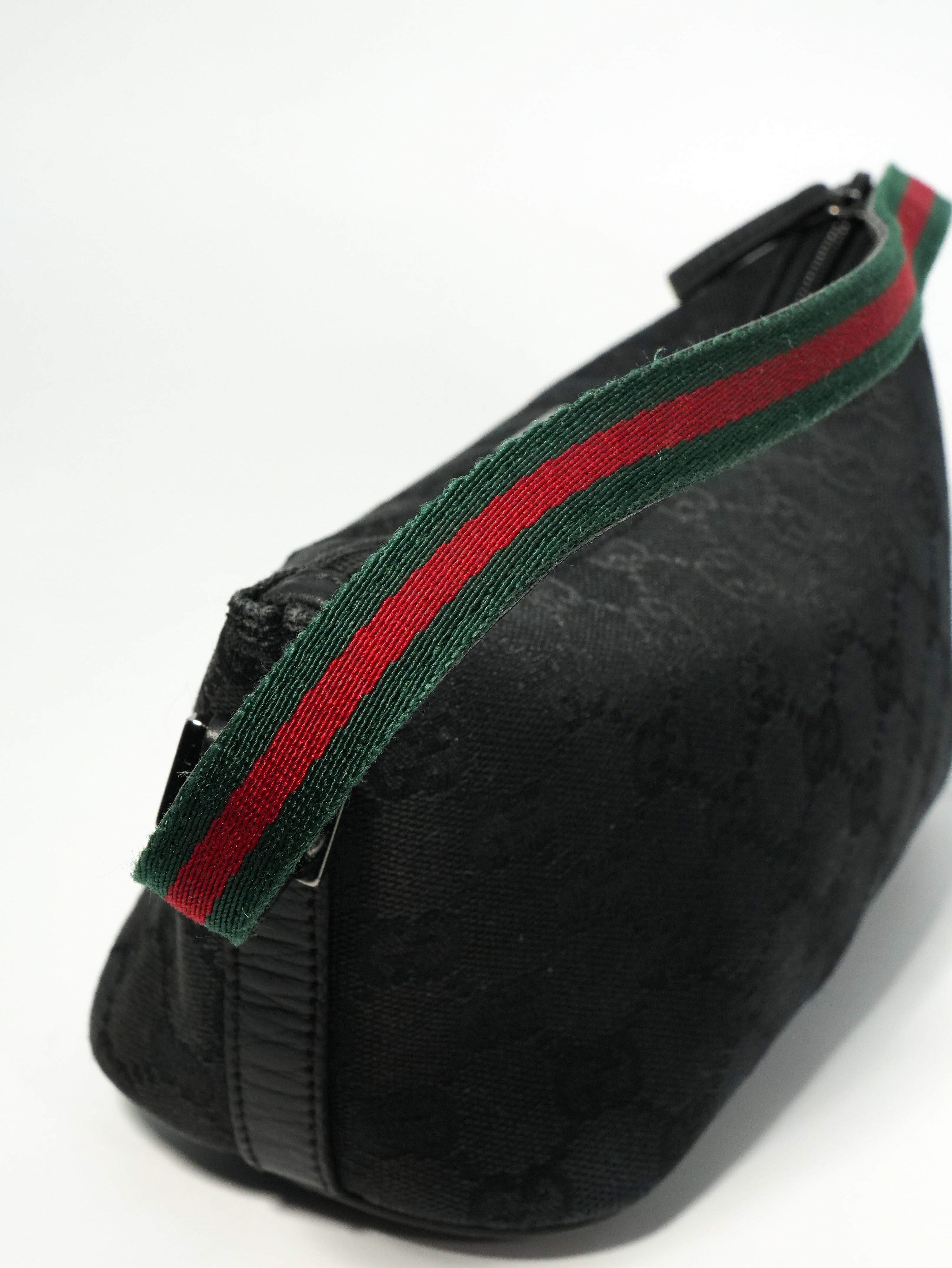 Gucci Boat Bag GG Wave