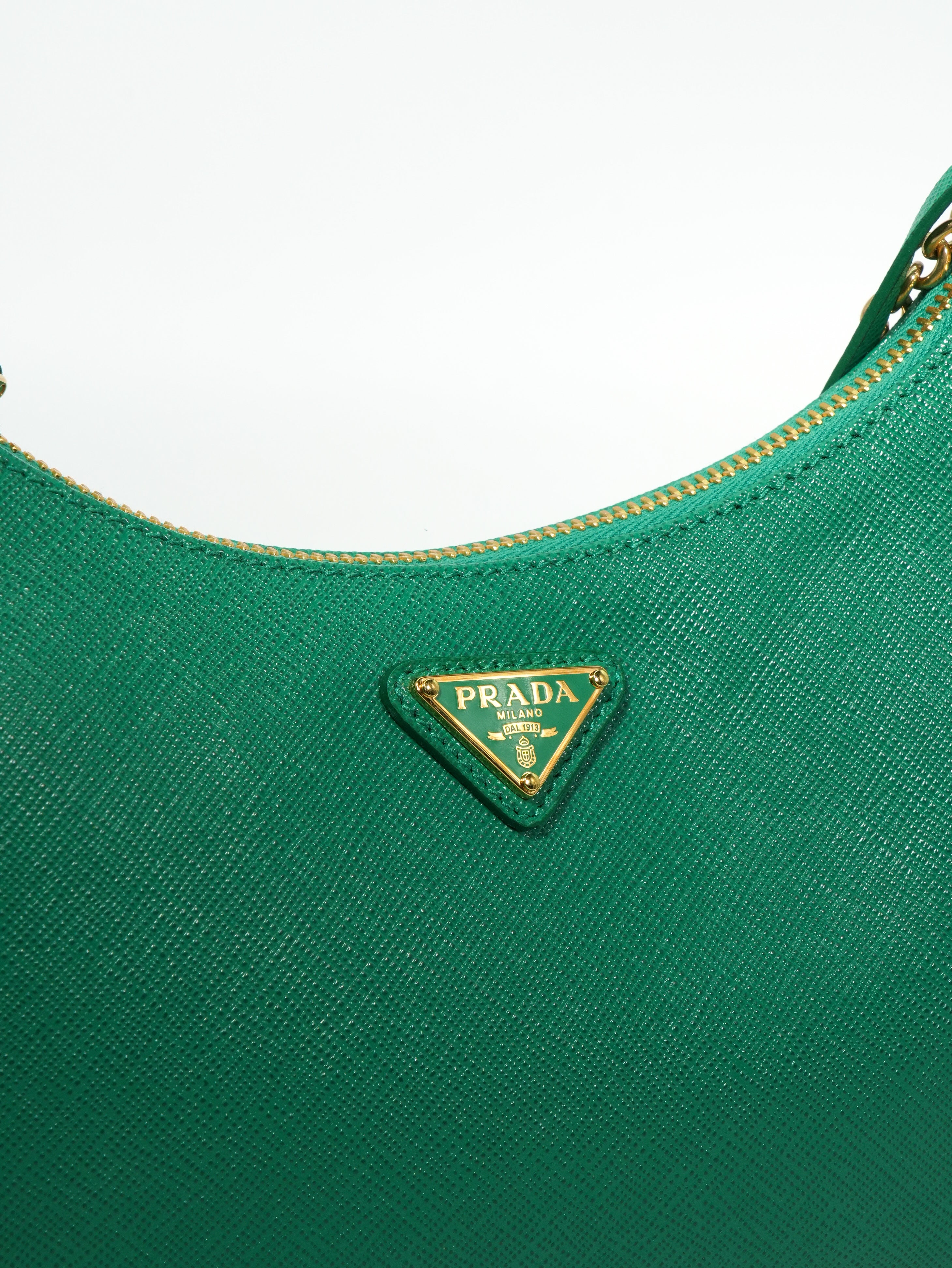 Prada Re-Edition 2005 Saffiano