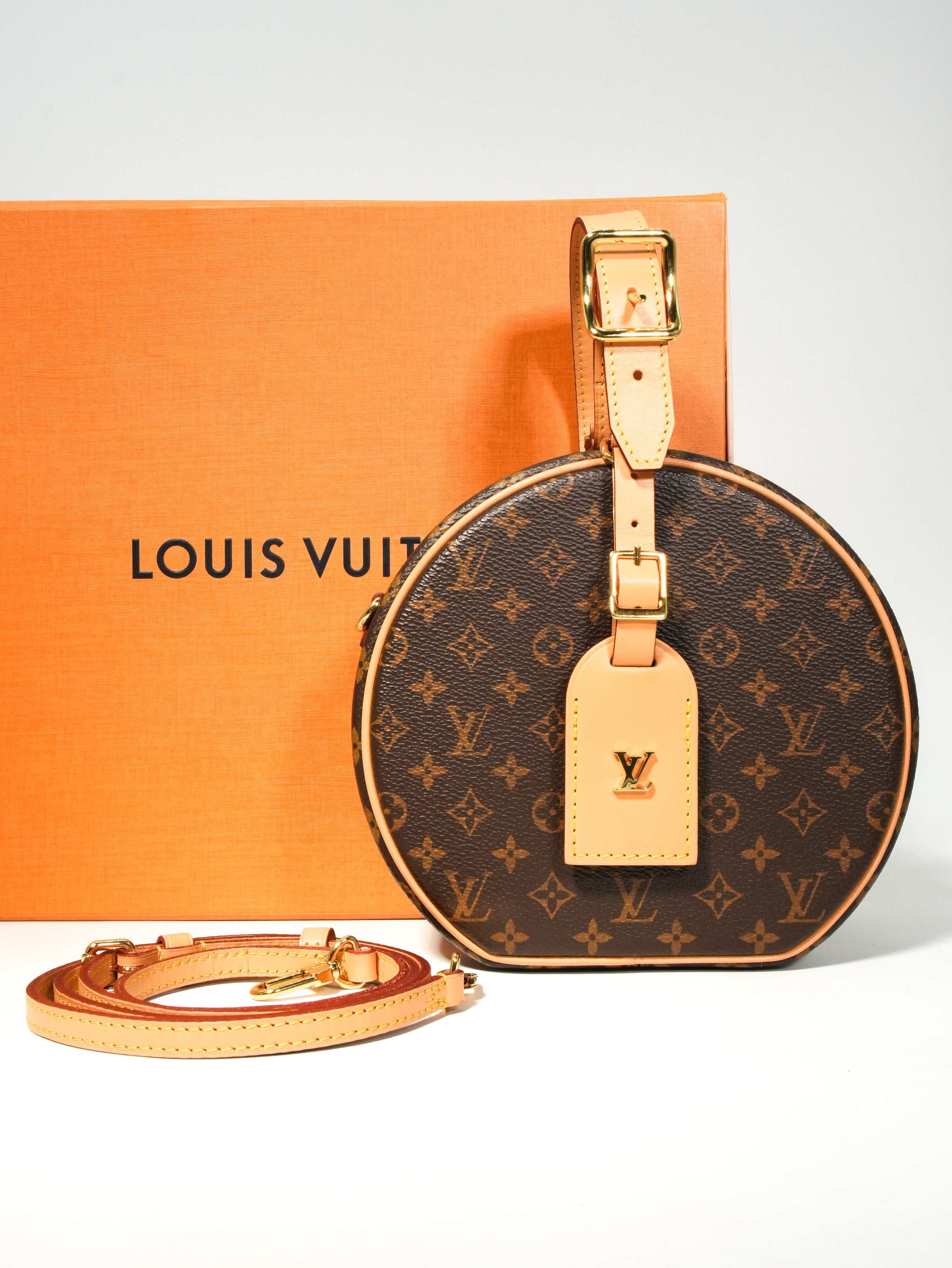 Louis Vuitton Petite Boîte Chapeau