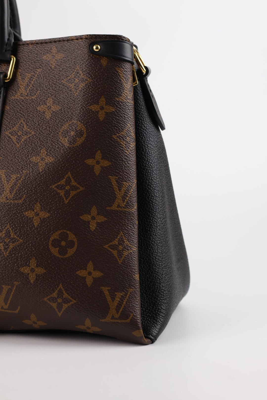 Louis Vuitton Soufflot MM Monogram