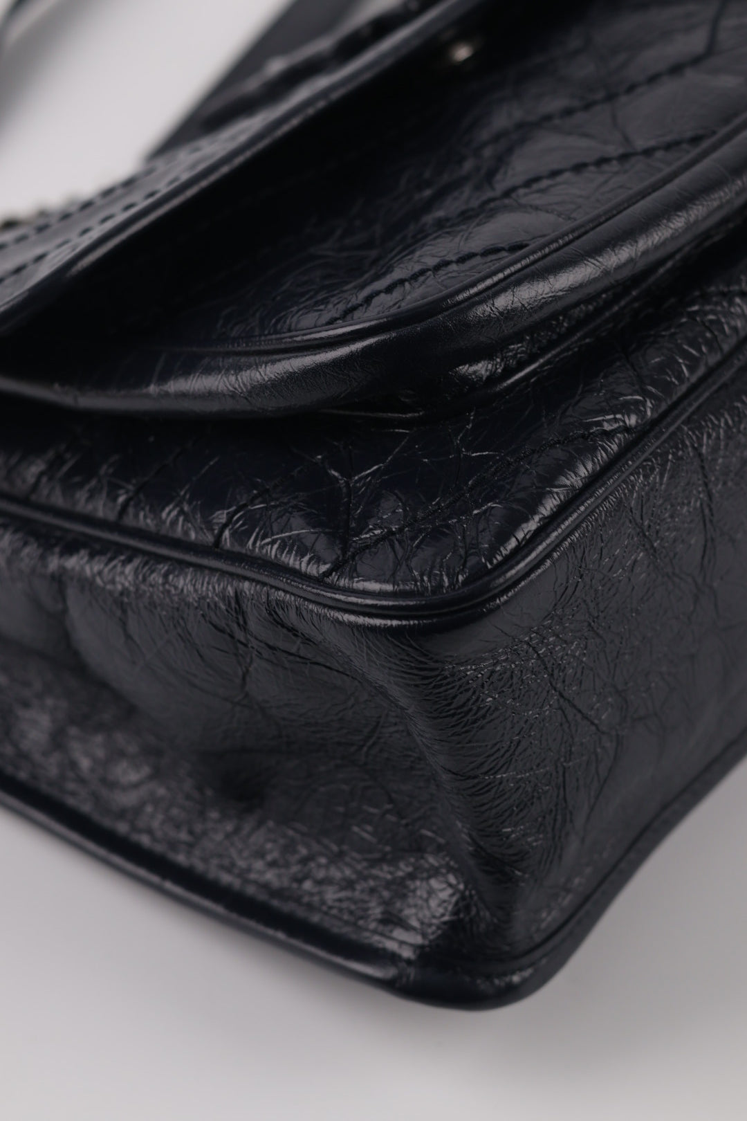 Saint Laurent Niki Media