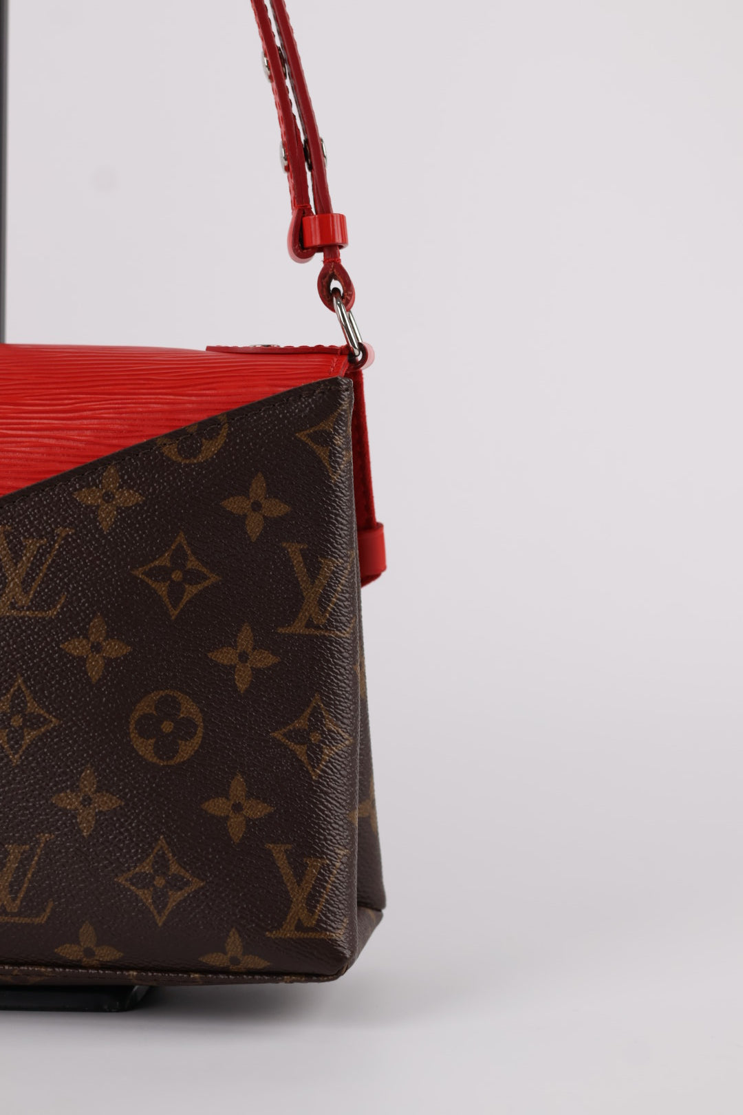 Louis Vuitton Saint Michel Monogram