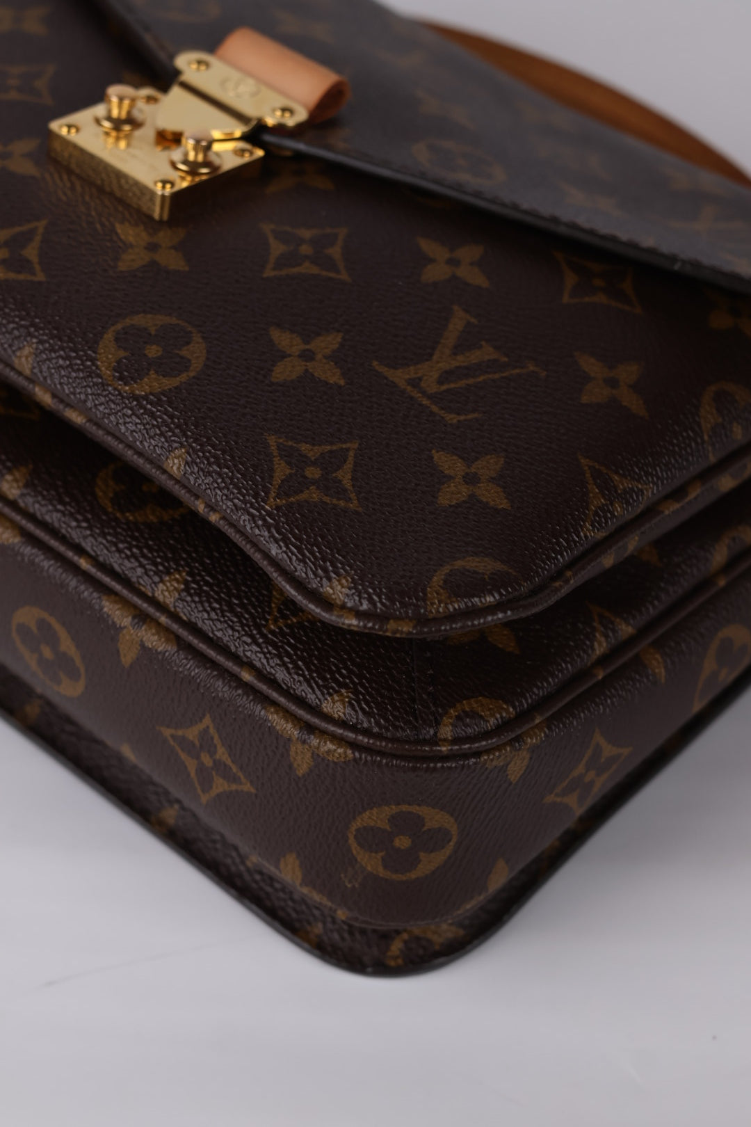 Louis Vuitton Métis Monogram