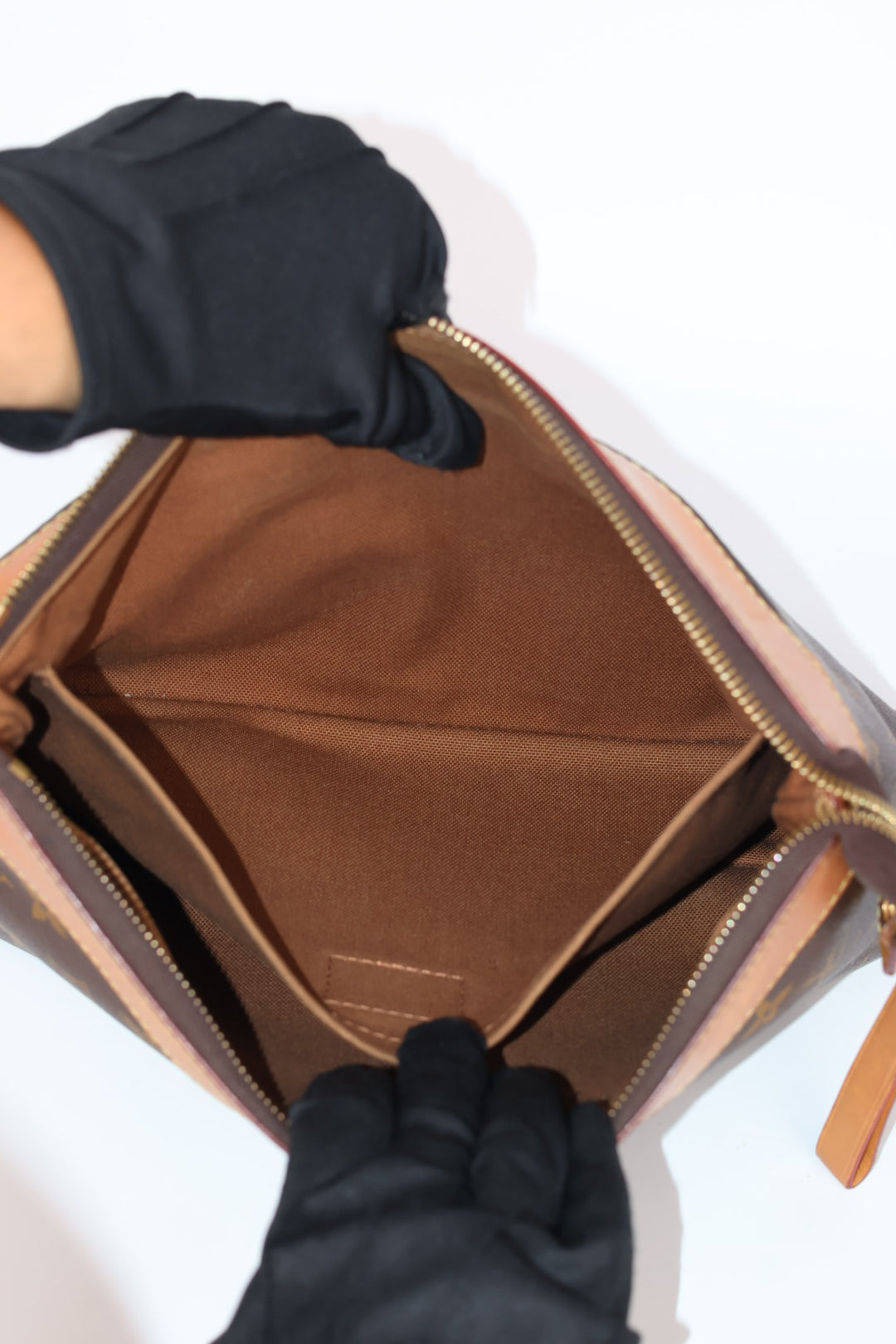 Louis Vuitton Pochette Voyage Souple
