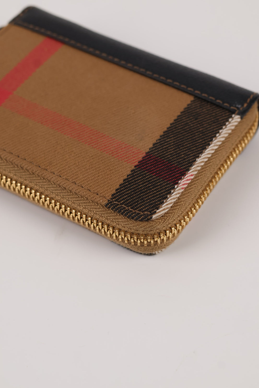 Burberry portafoglio compatto Zippy Check