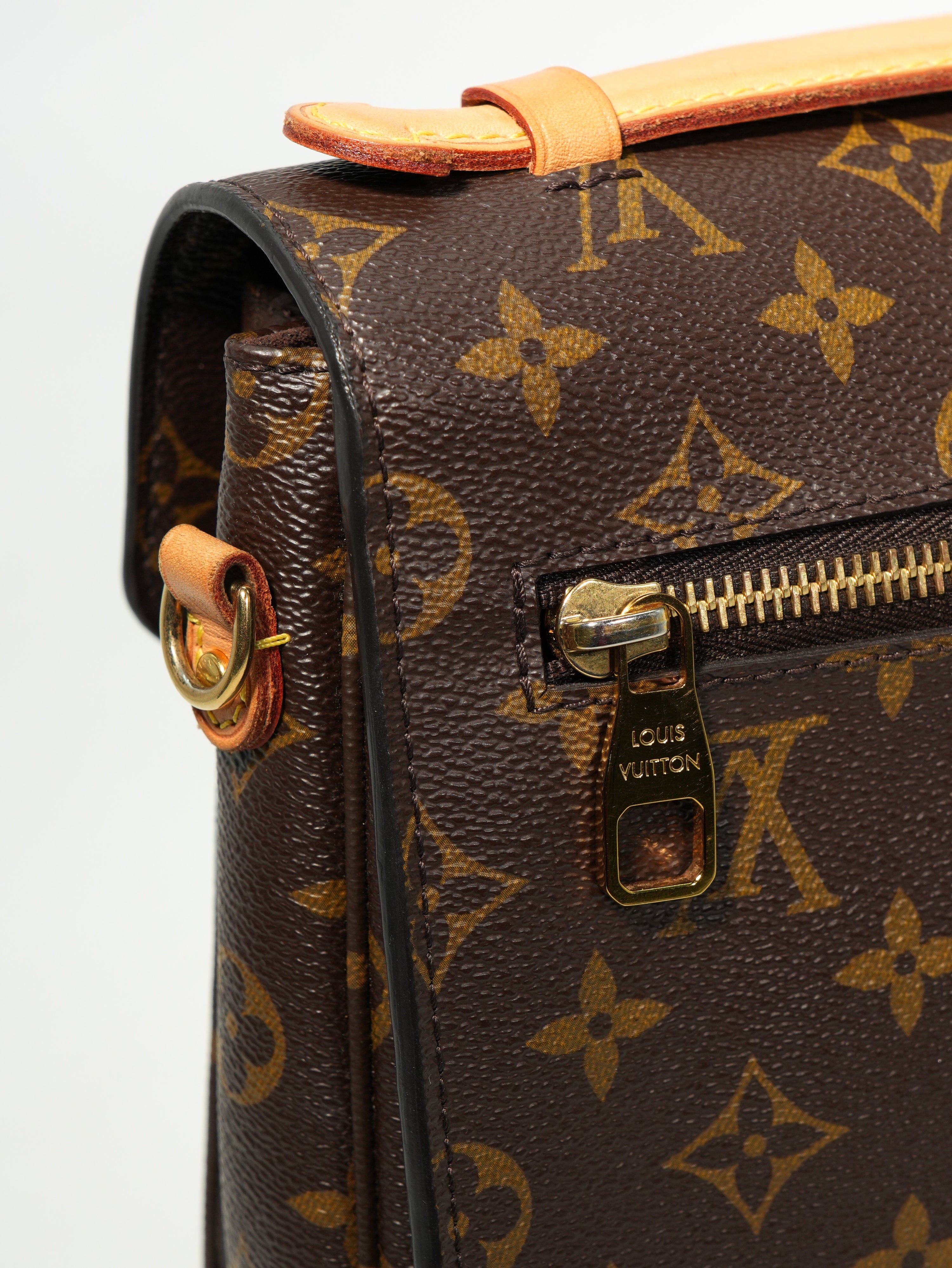 Louis Vuitton Métis Monogram