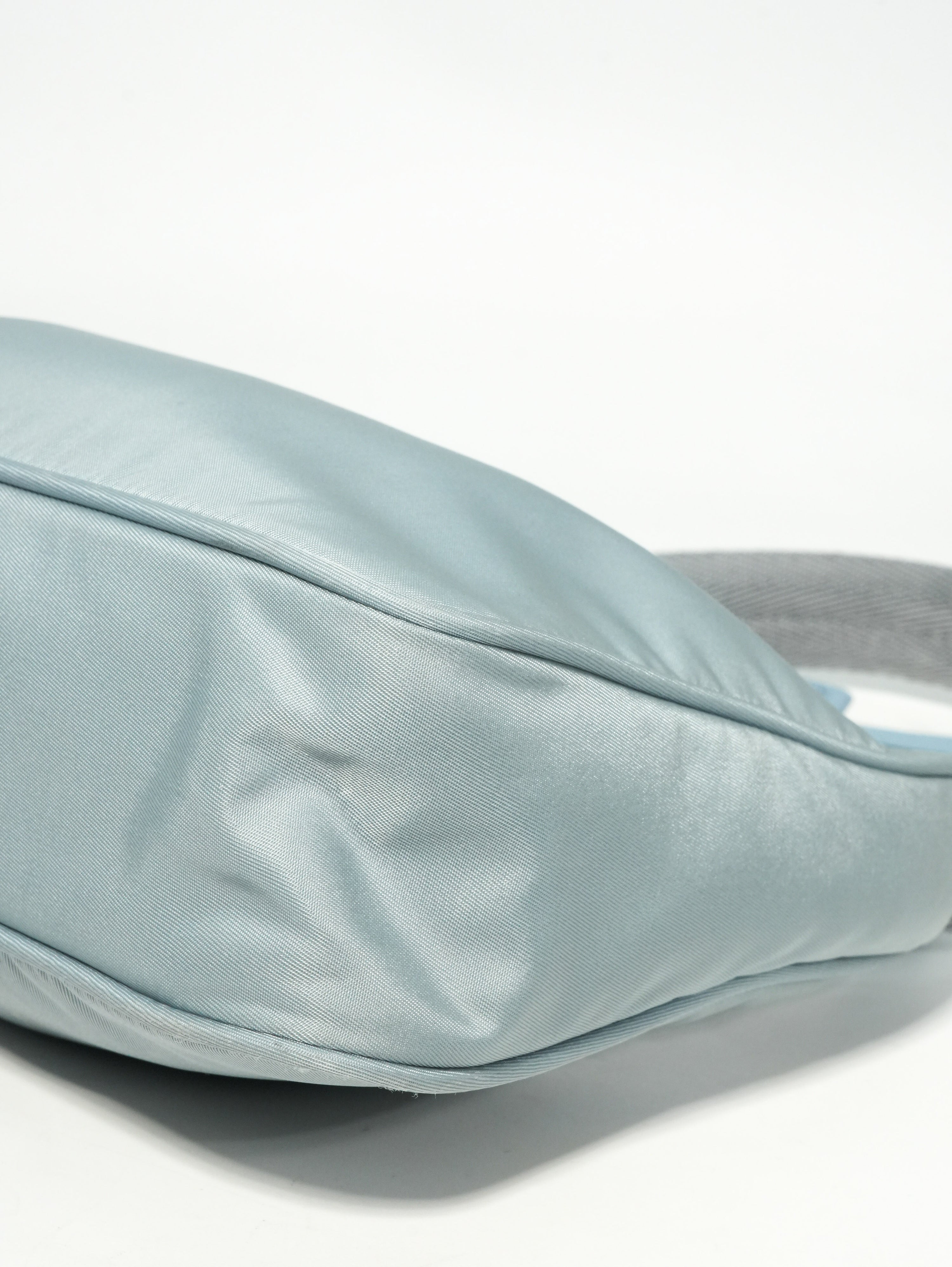 Prada Re-Edition 2000 Nylon