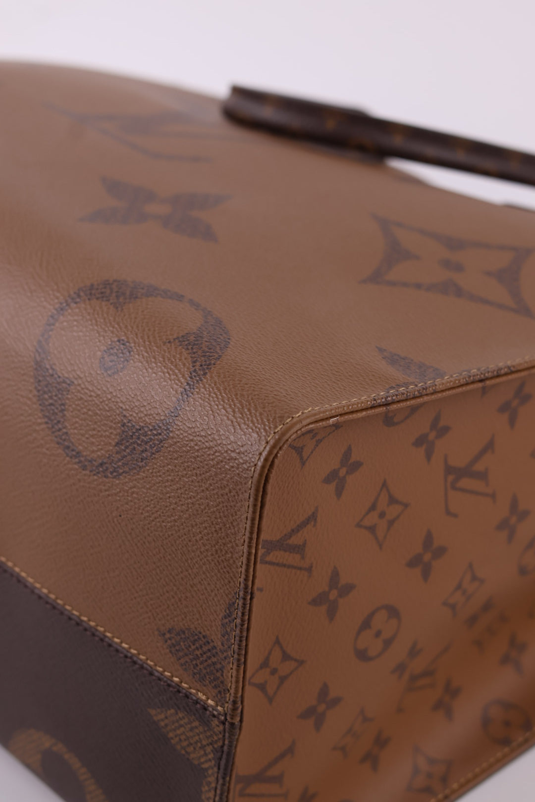Louis Vuitton OnTheGo GM