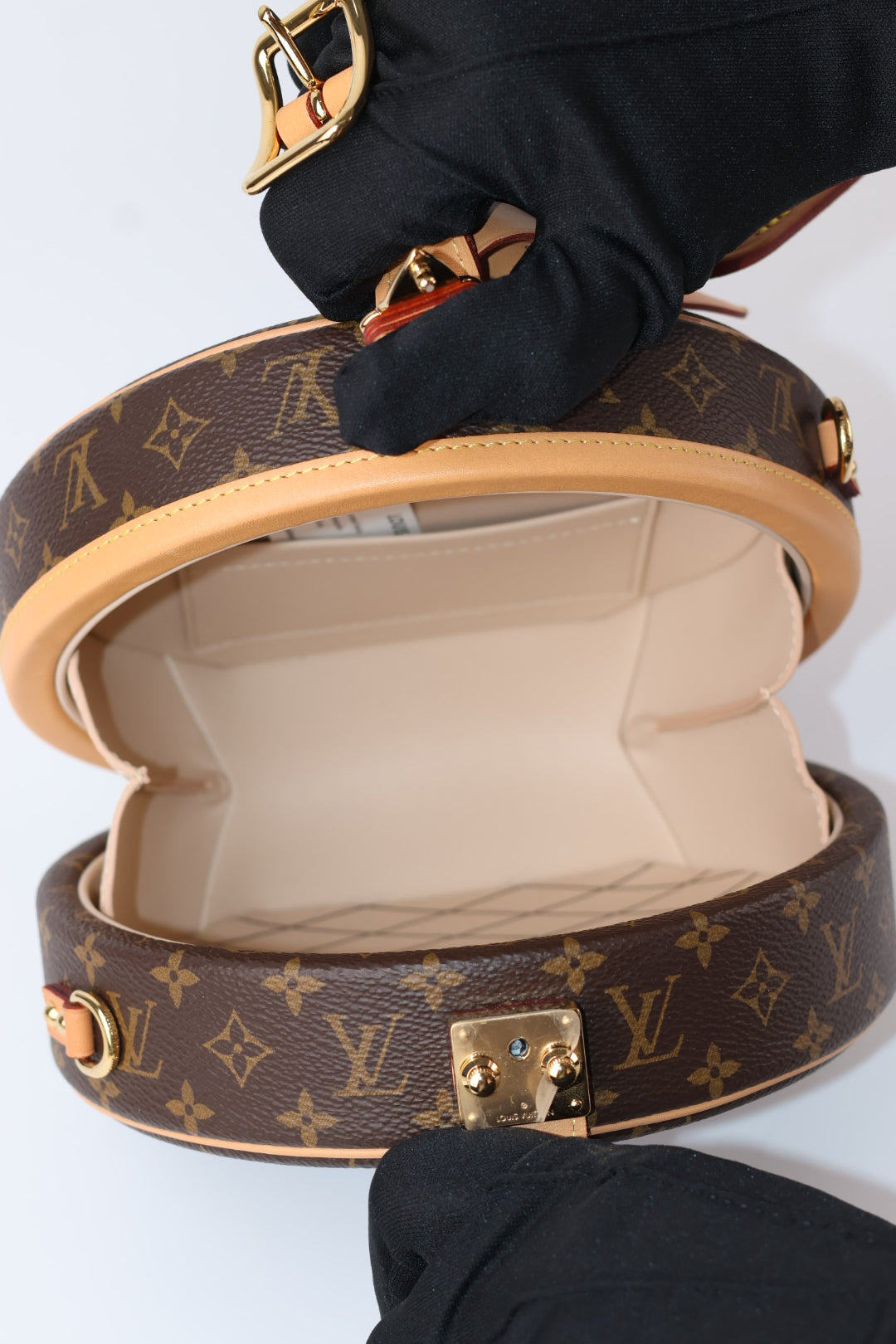 Louis Vuitton Petite Boîte Chapeau