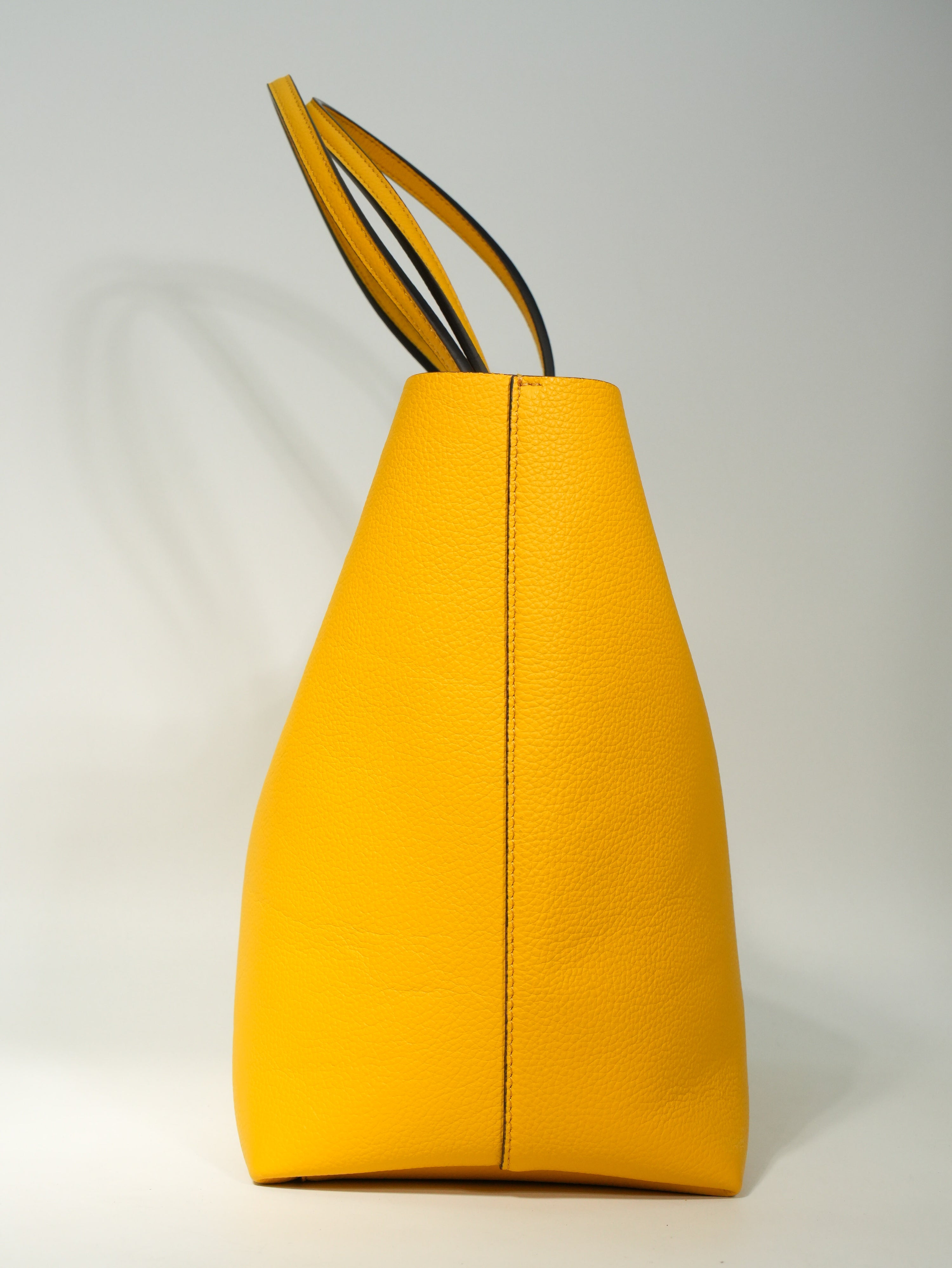 Ferragamo Gancini Tote in Pelle