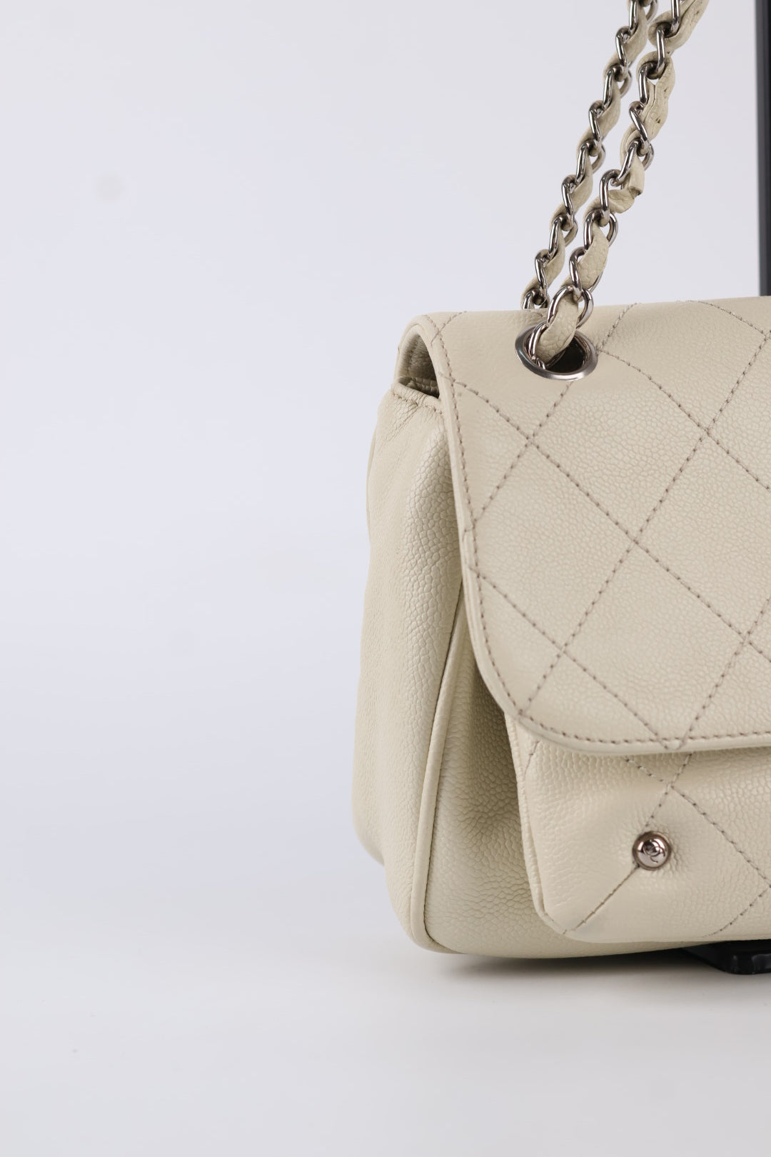 Chanel Reissue a Tracolla Caviar