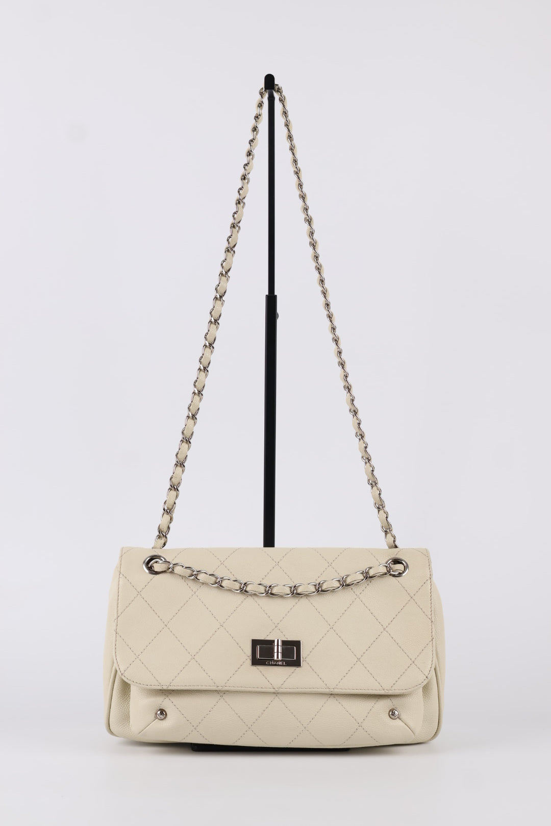 Chanel Reissue a Tracolla Caviar