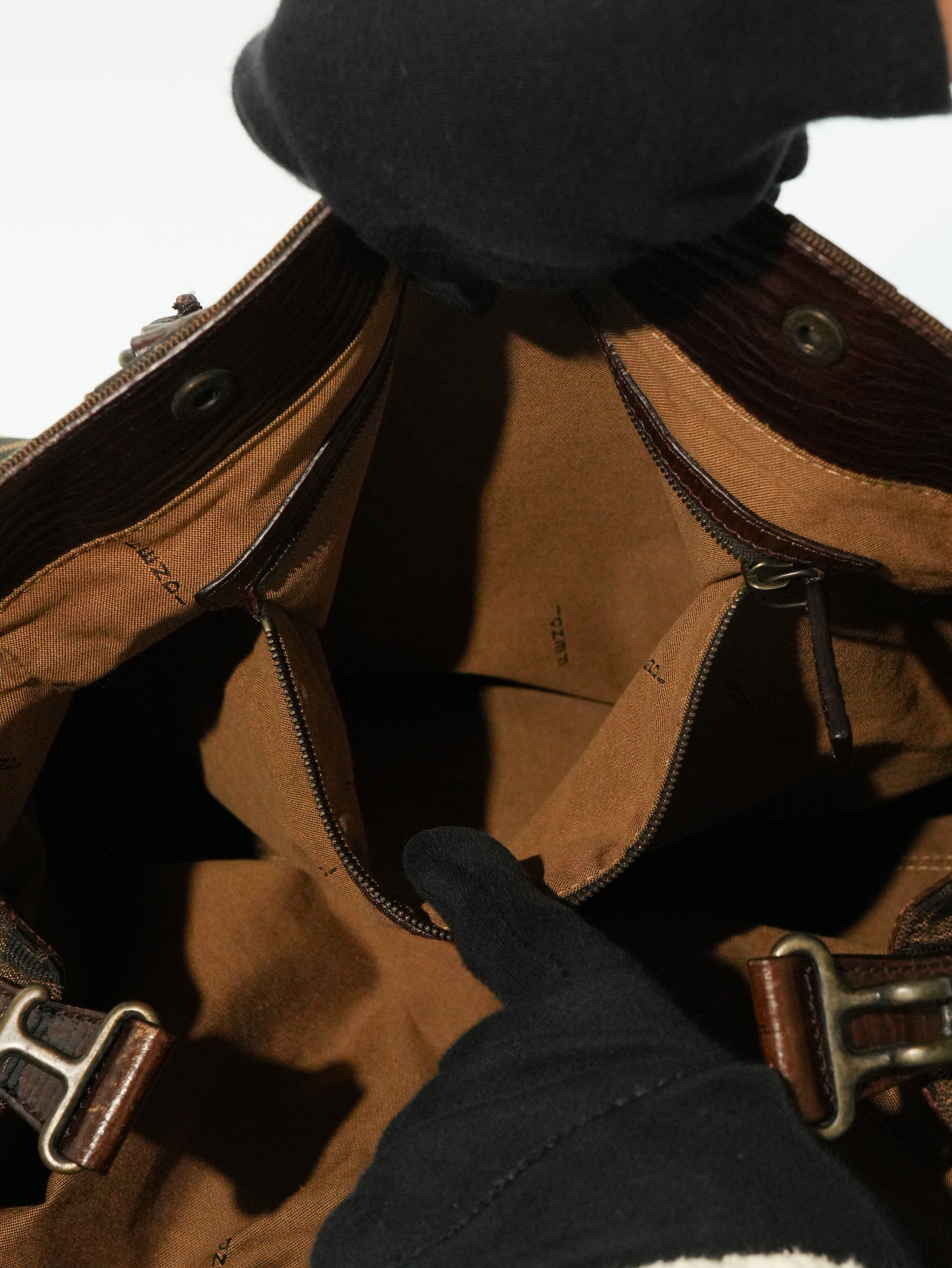 Fendi De Jour Large FF Logo