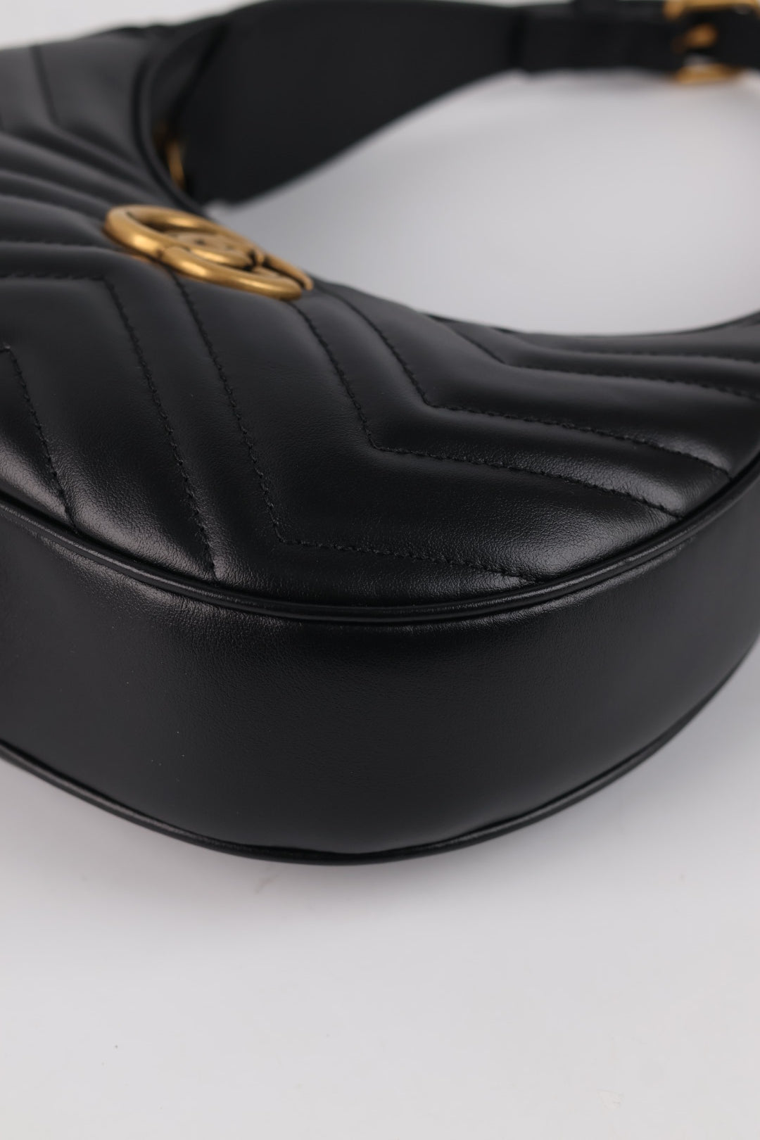 Gucci Marmont Hobo Matelassé