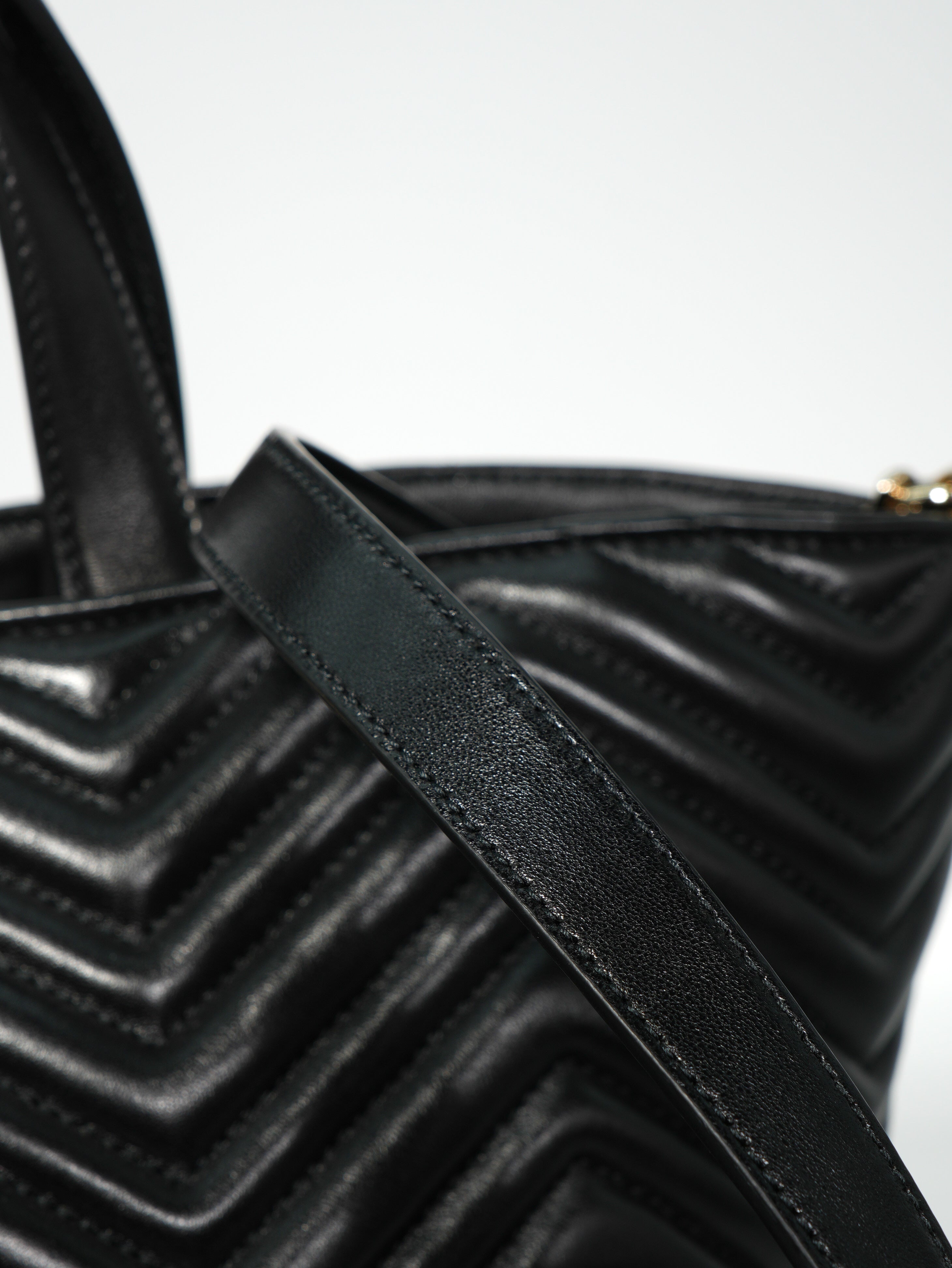 Gucci Shopping Betty Media