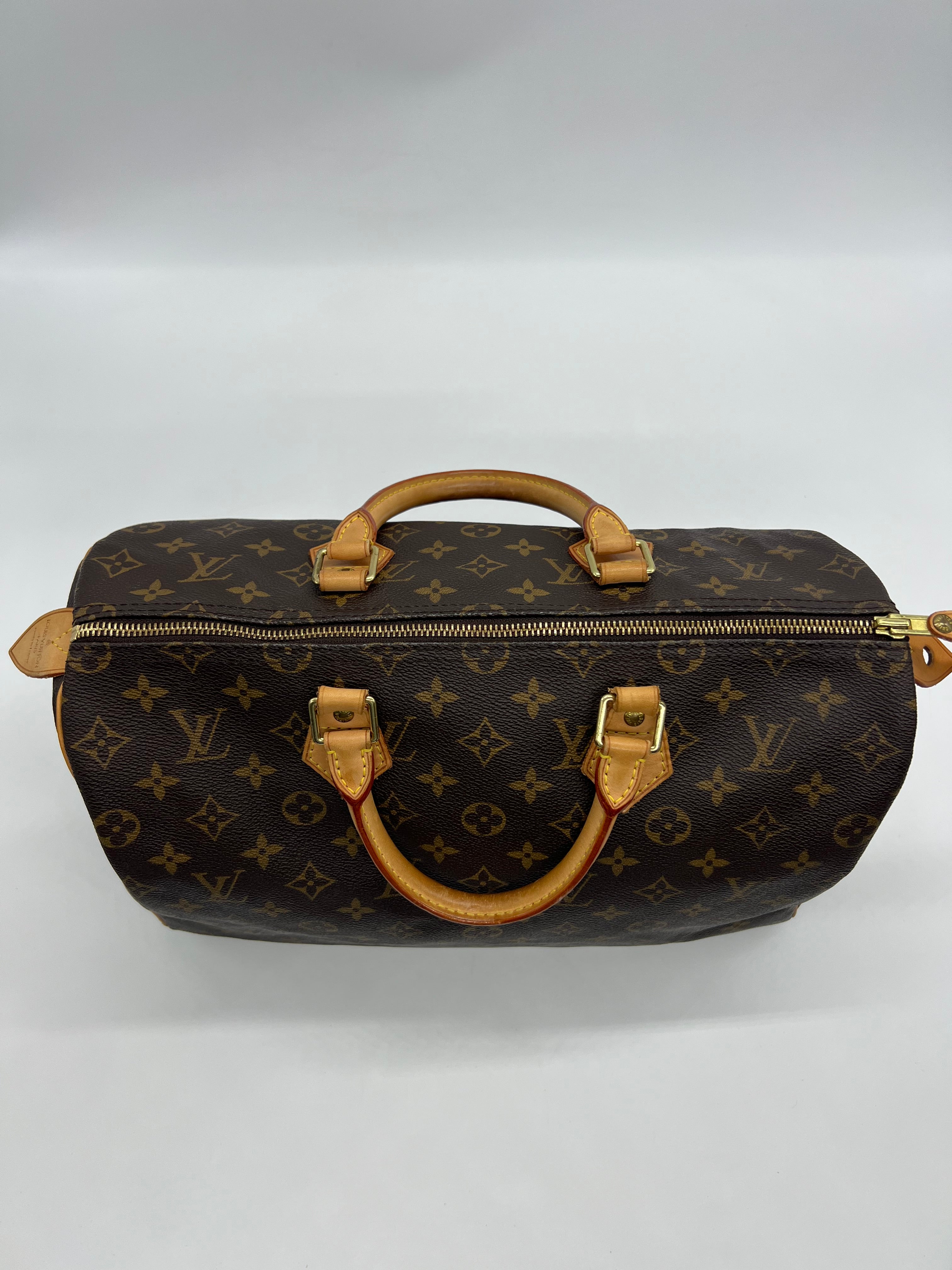 Louis Vuitton Speedy 35 Monogram