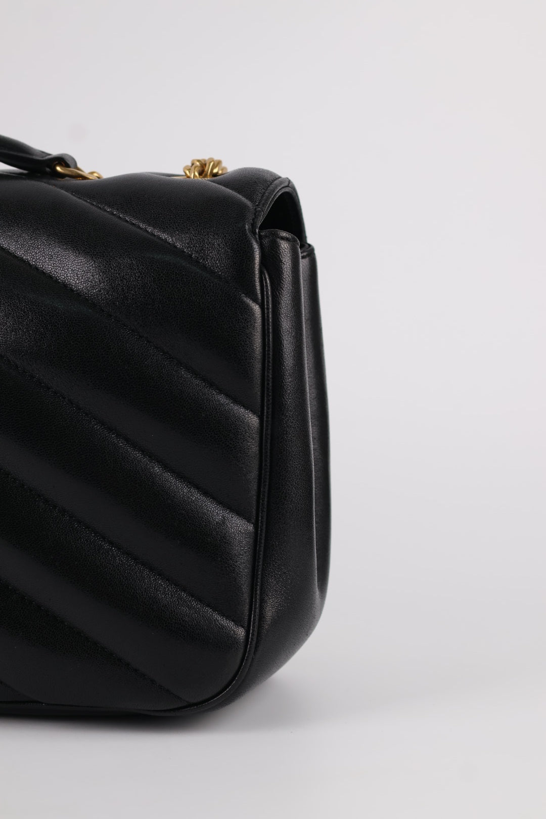 Saint Laurent Lou Lou Media