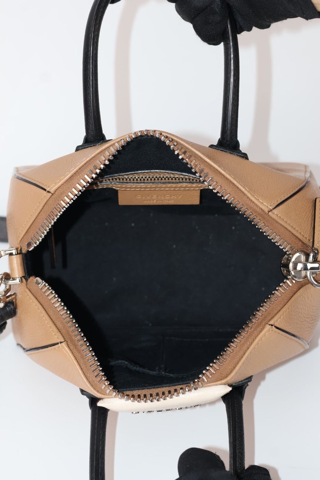 Givenchy Antigona Small in Pelle