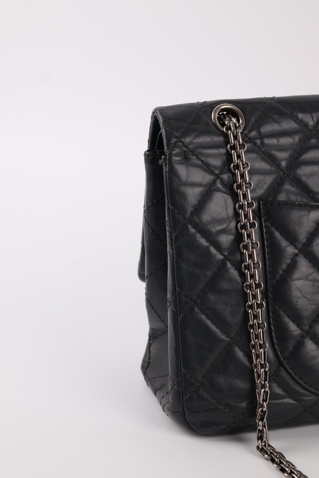 Chanel 2.55 Reissue Grande