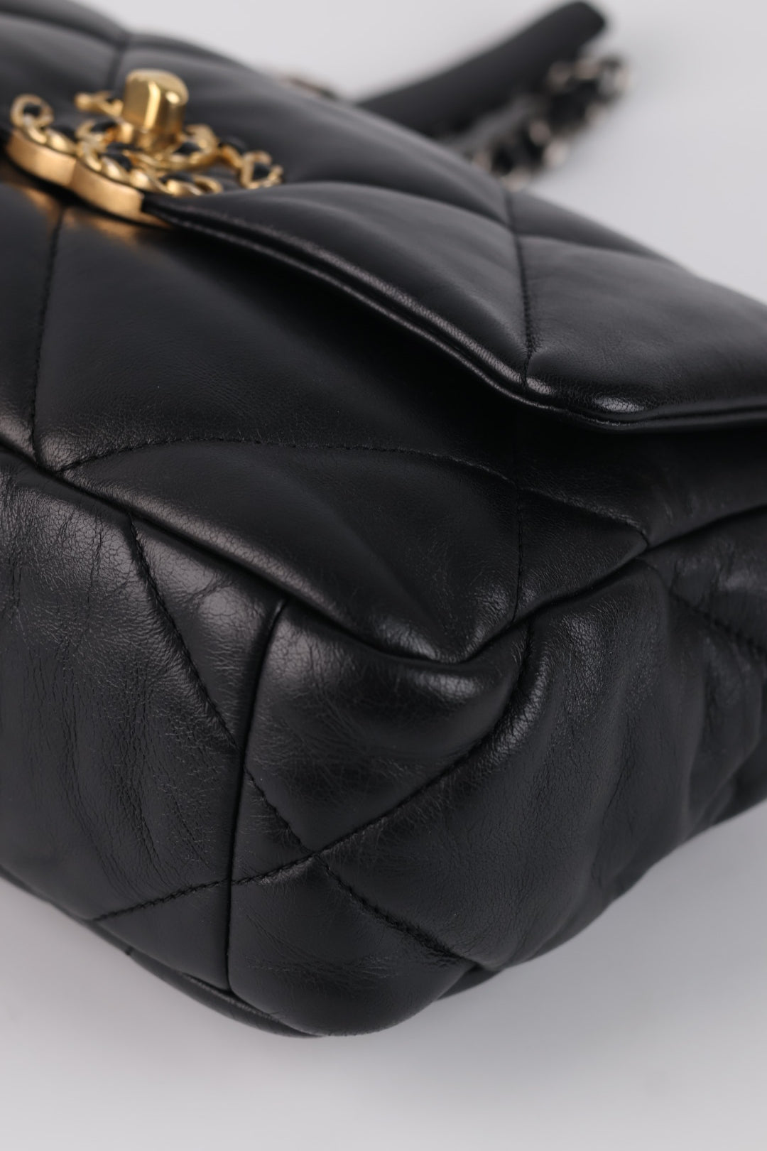 Chanel 19 in Pelle d’Agnello