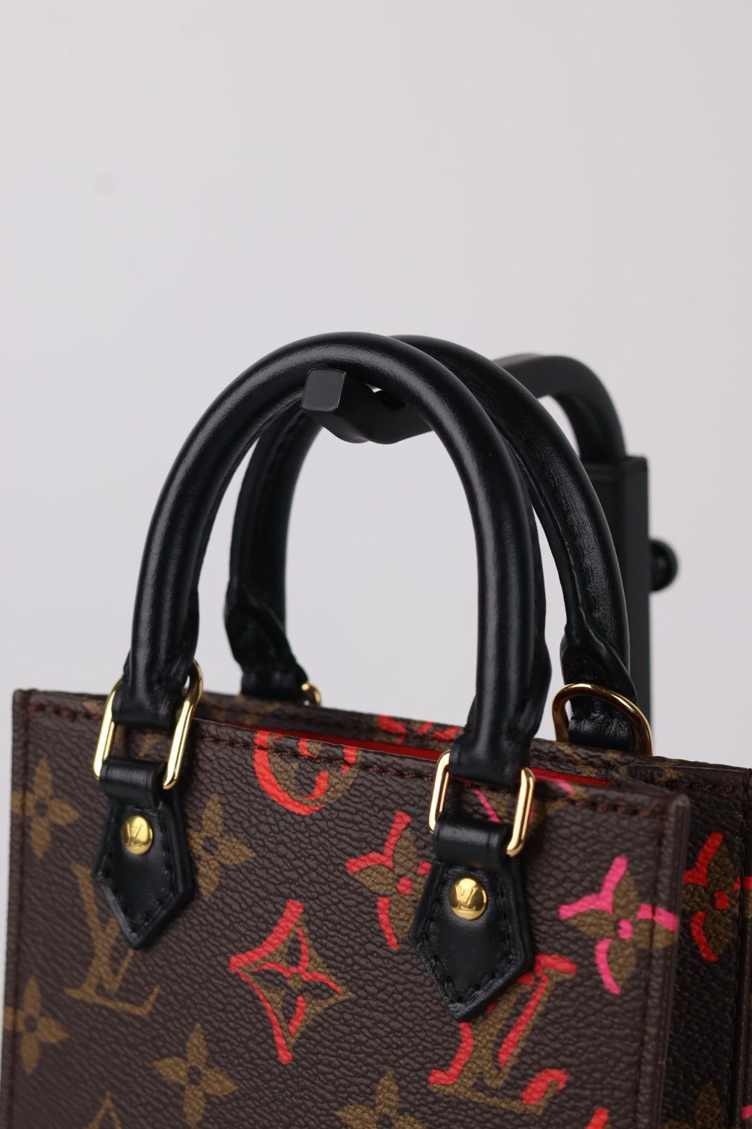 Louis Vuitton Mini Sac Plat Fall in Love