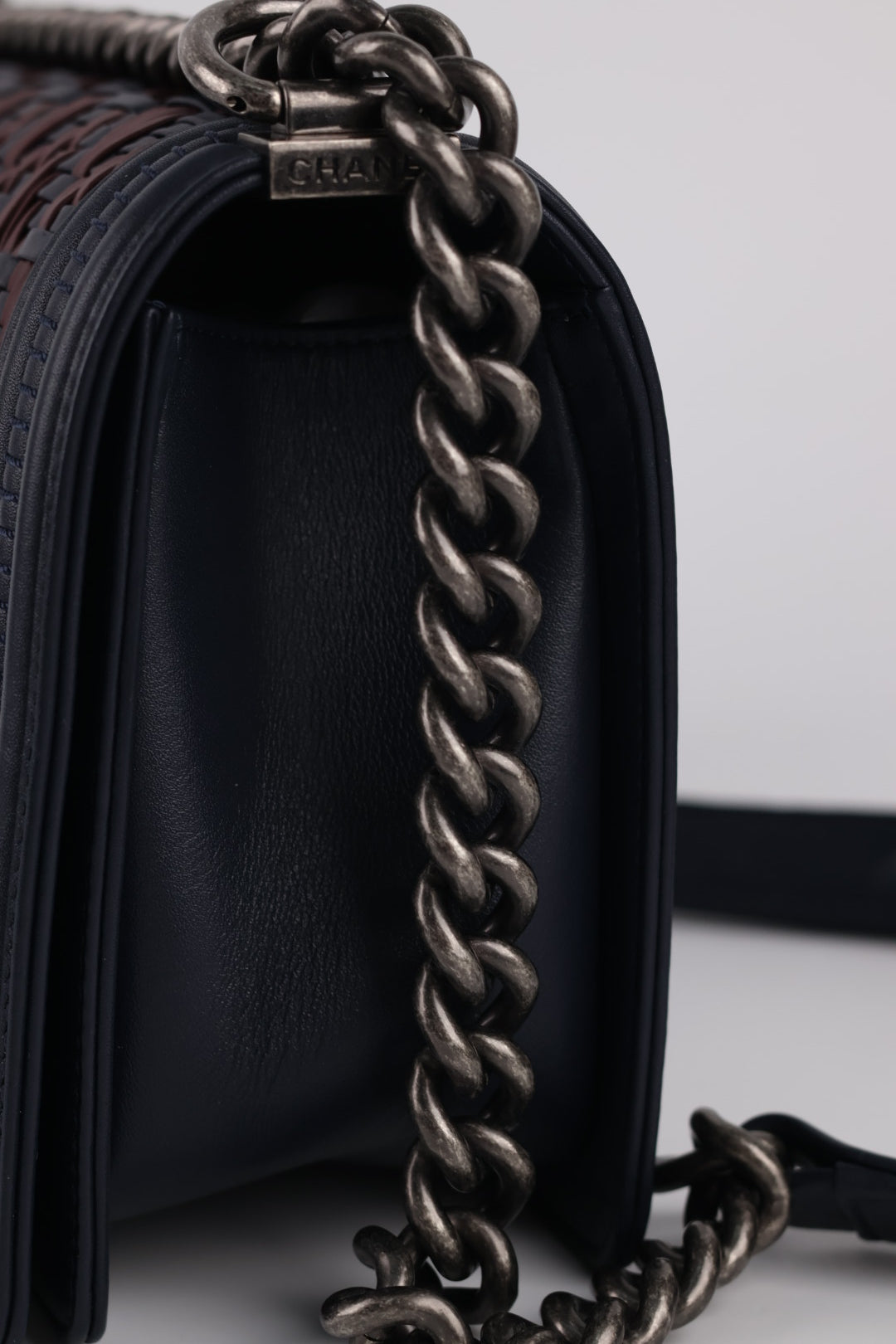Chanel Boy in Pelle Intrecciata