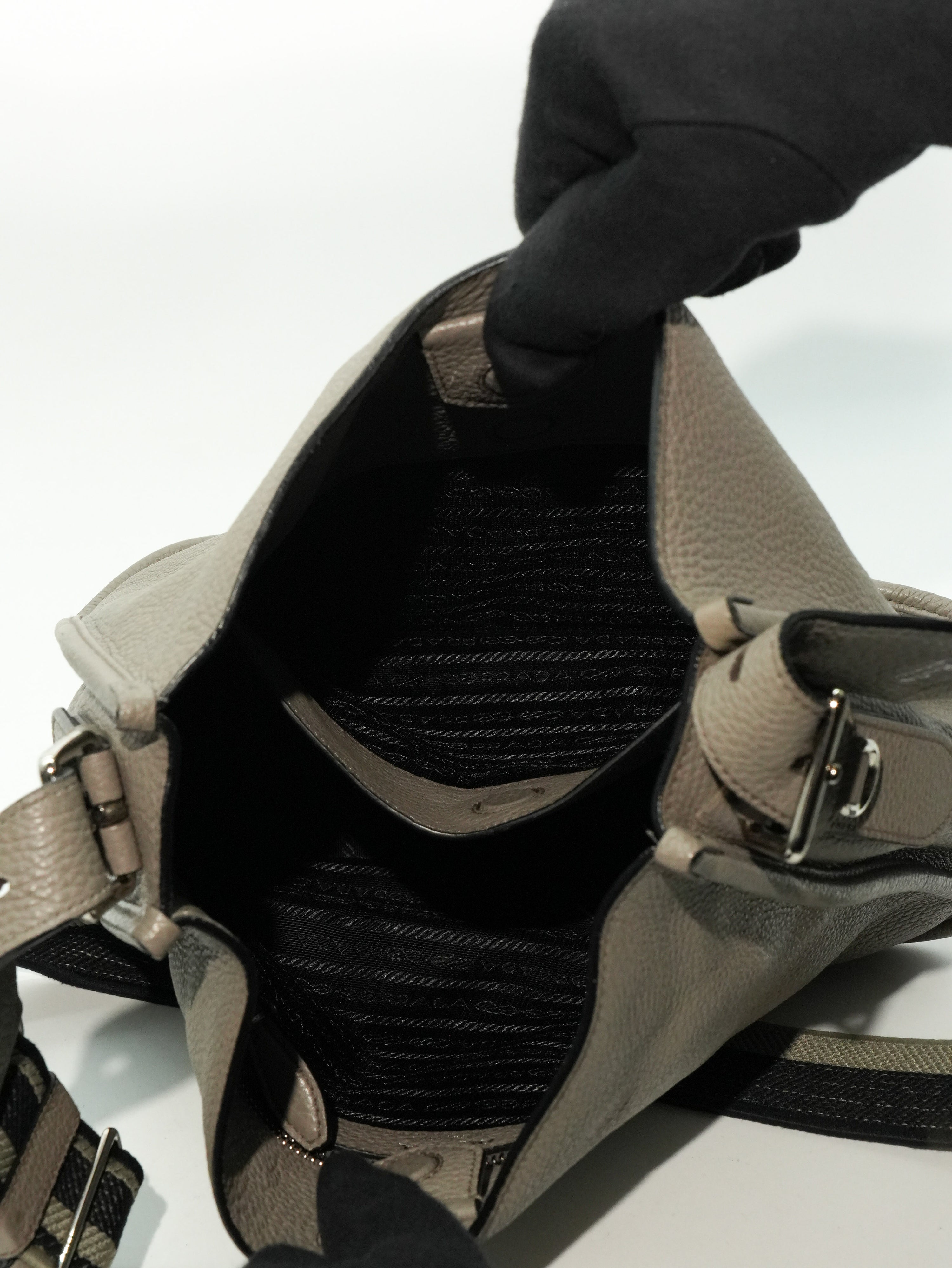 Prada Borsa a Tracolla in Pelle