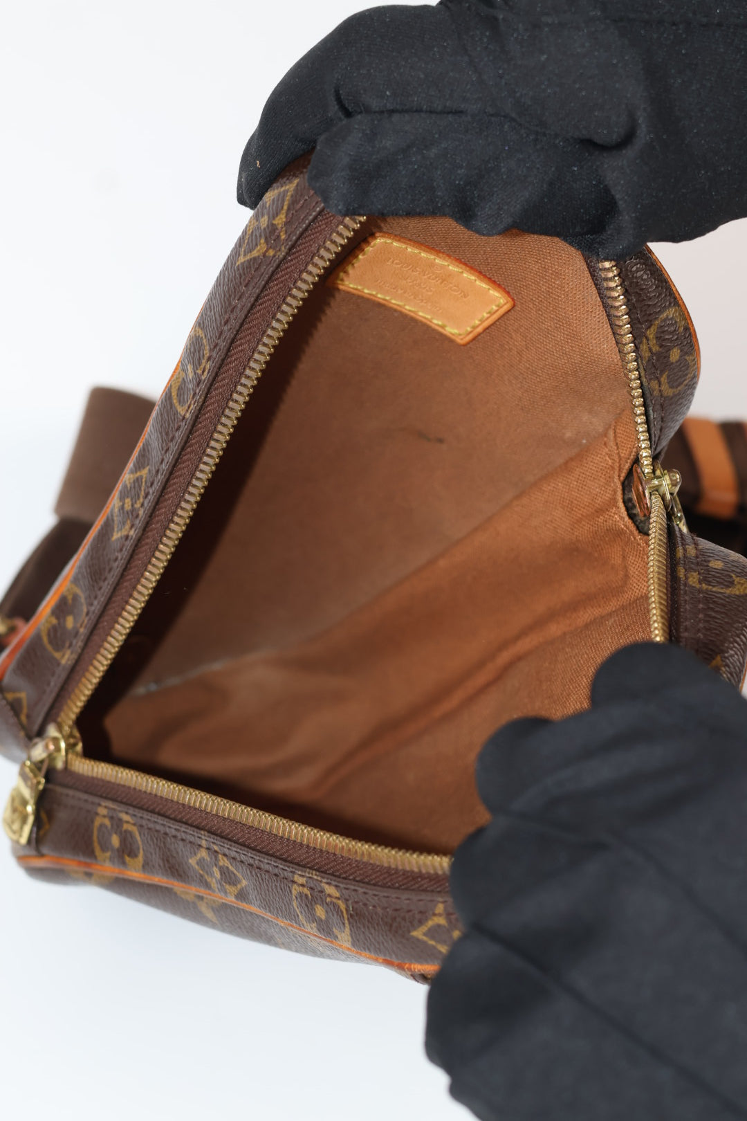 Louis Vuitton Marsupio Gange Monogram