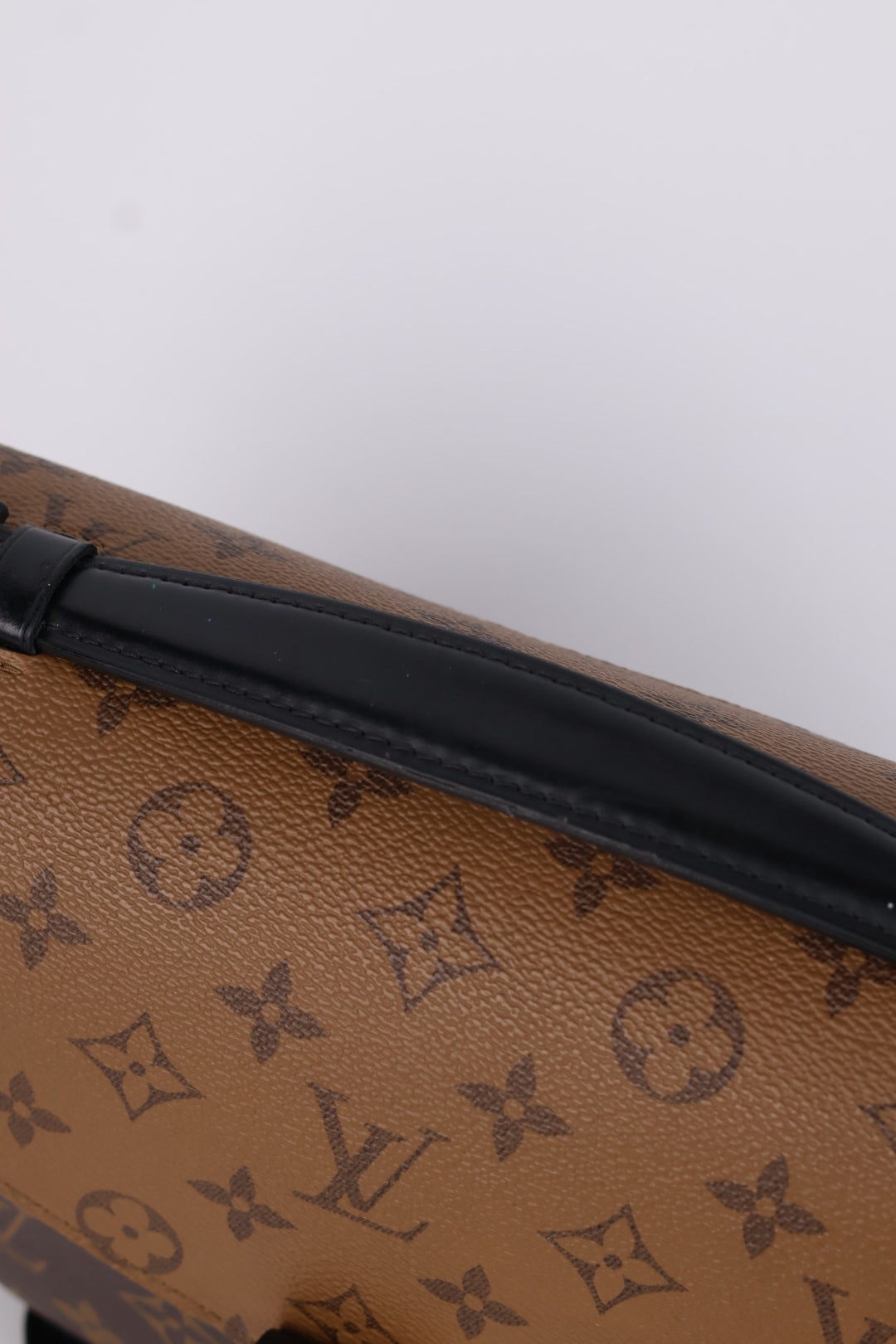 Louis Vuitton Métis Reverse