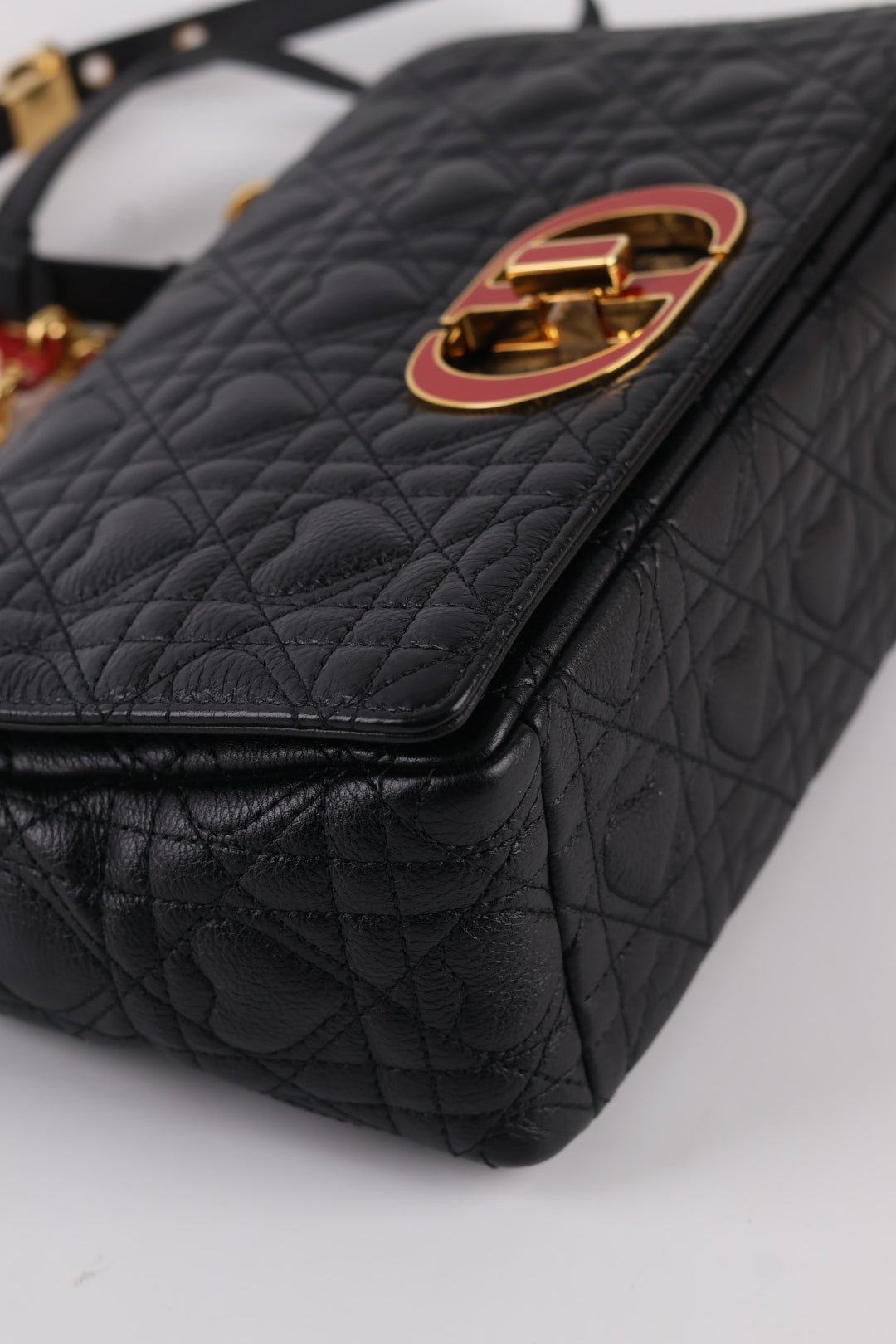 Dior Caro Media Dioramour
