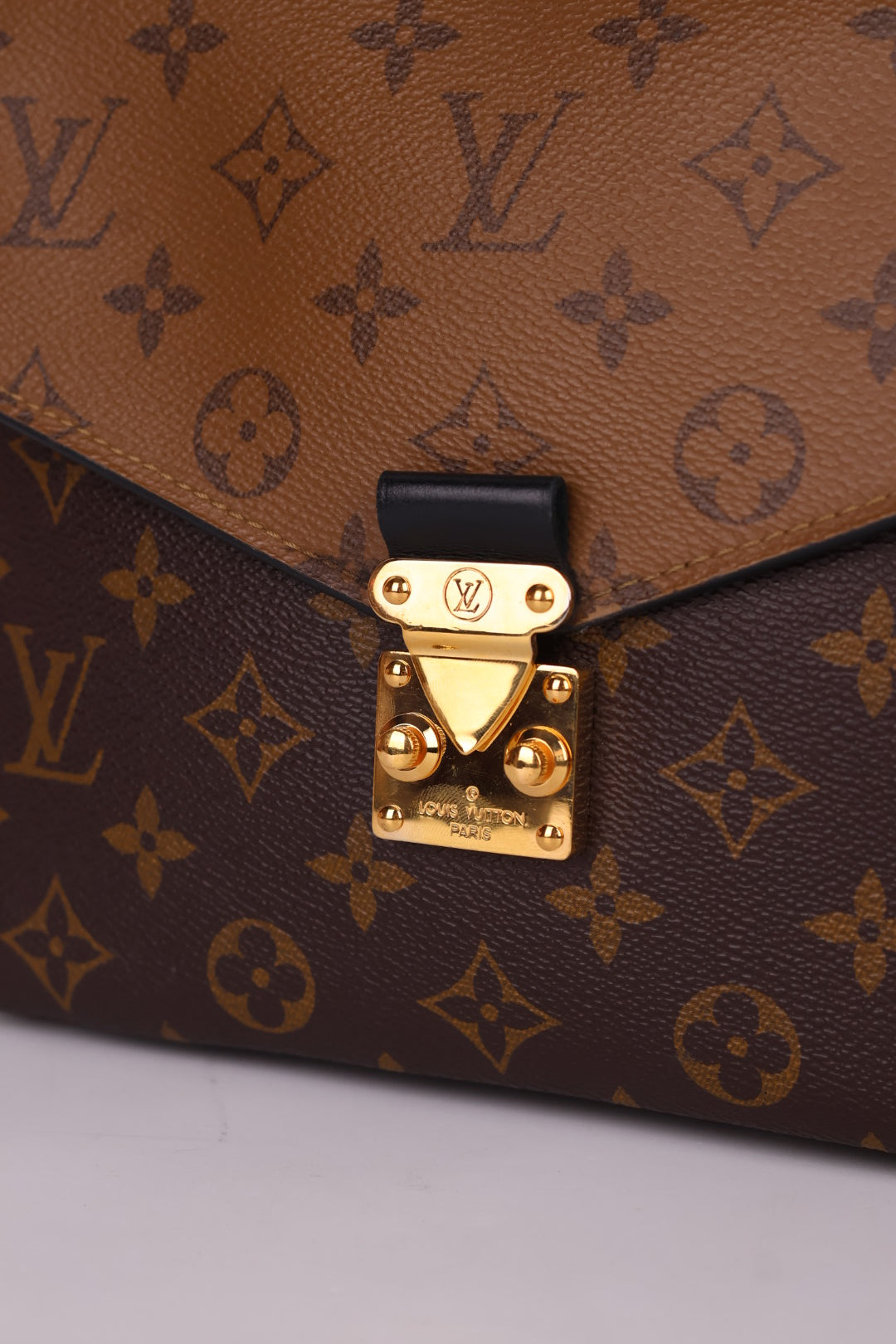 Louis Vuitton Métis Reverse