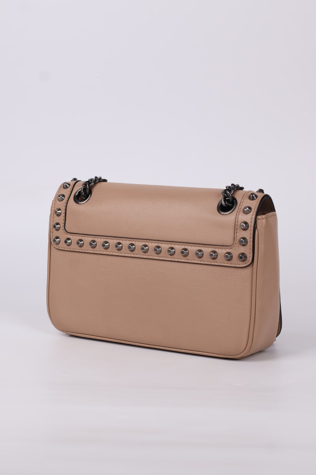 Prada Pattina Borchie in Pelle