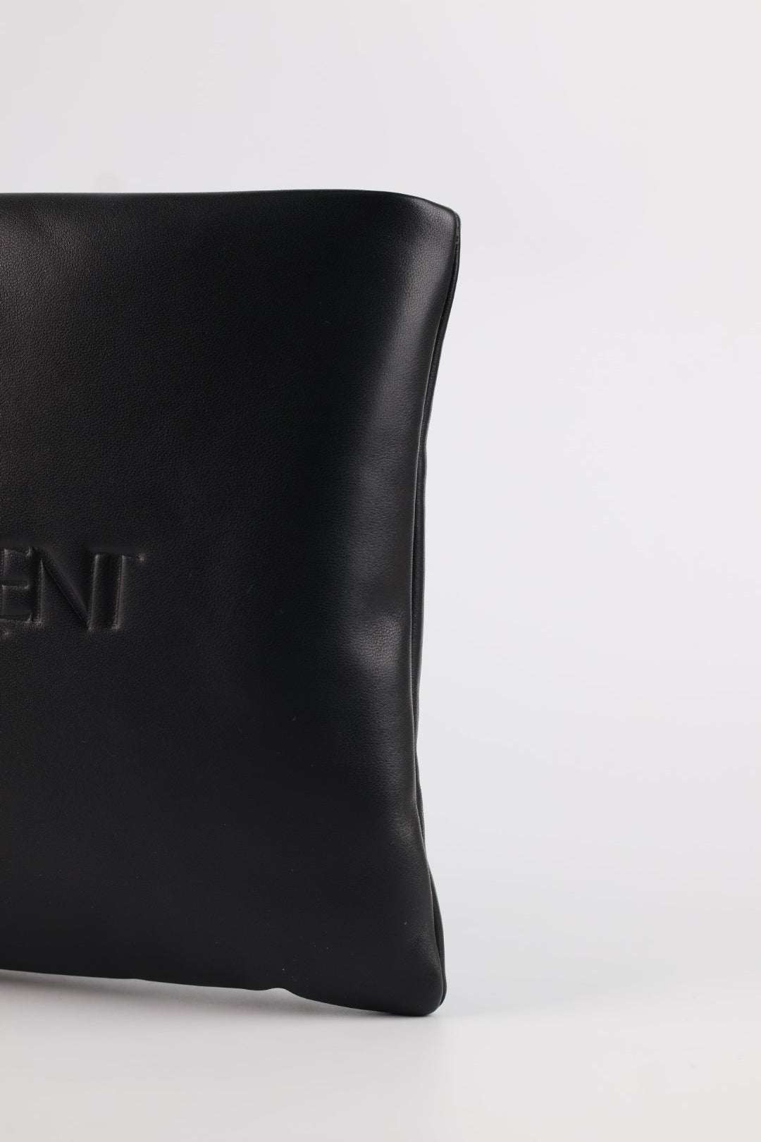Saint Laurent New Pouch
