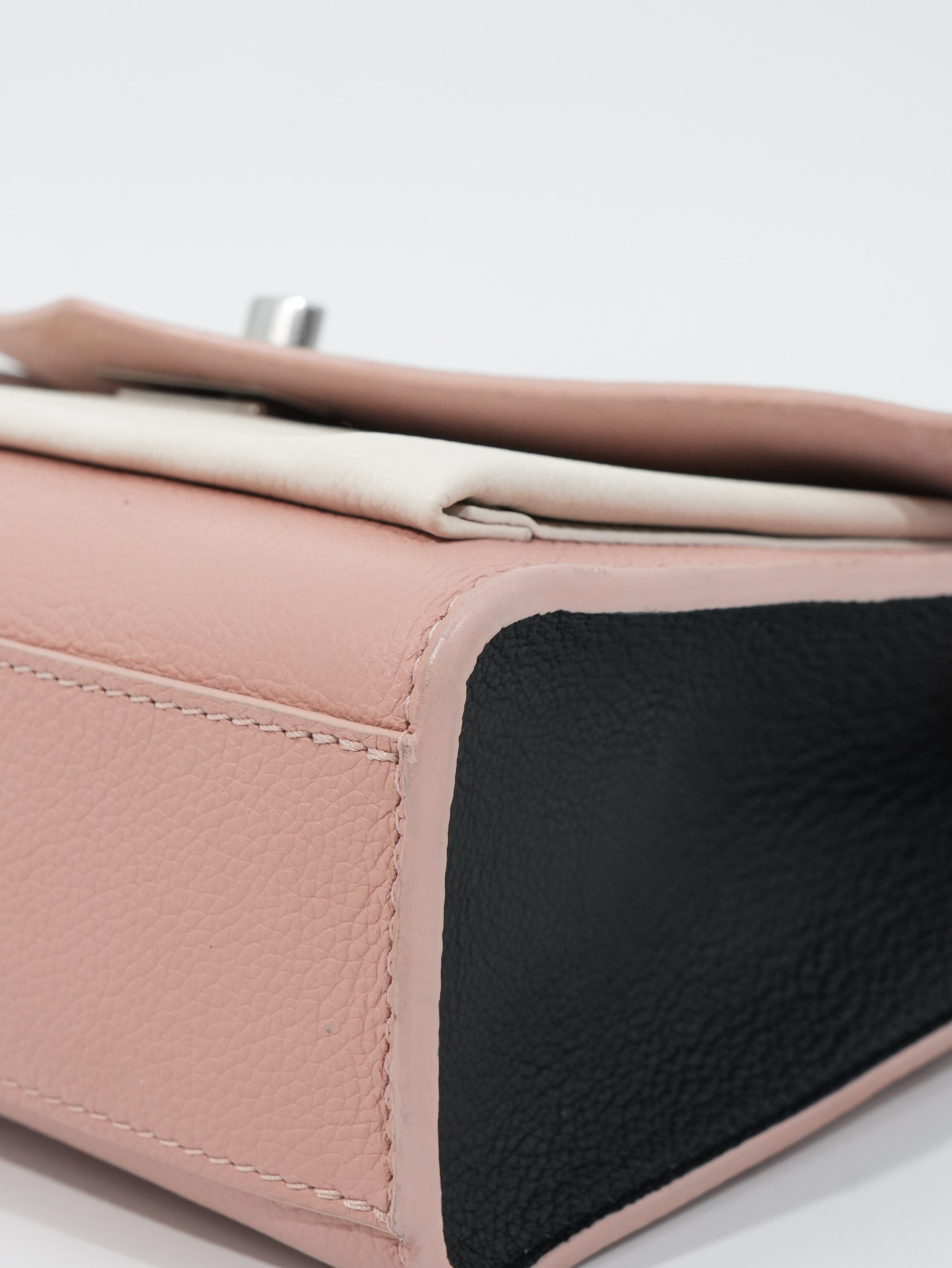 Louis Vuitton LockMe