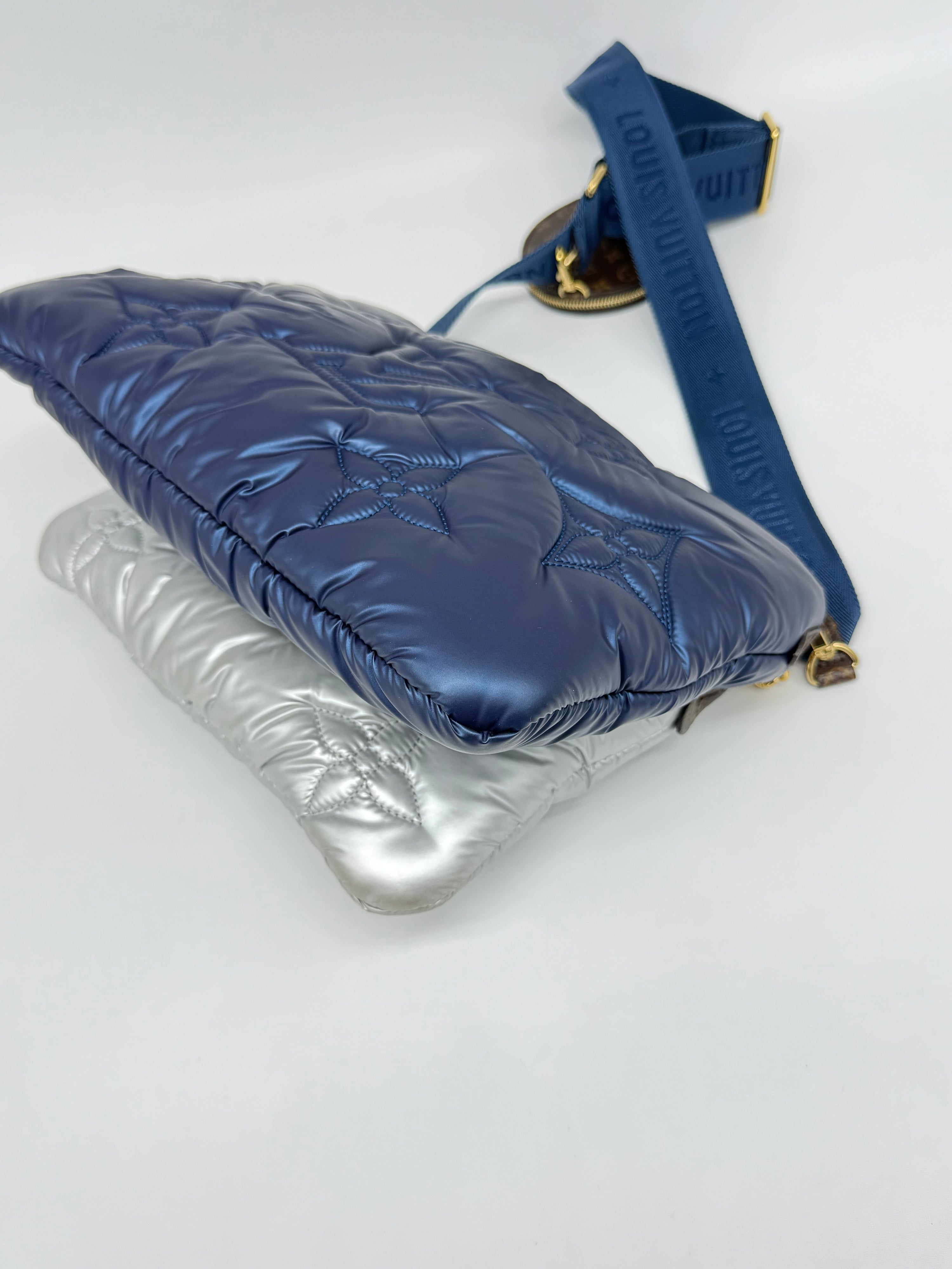 Louis Vuitton Maxi Multipochette