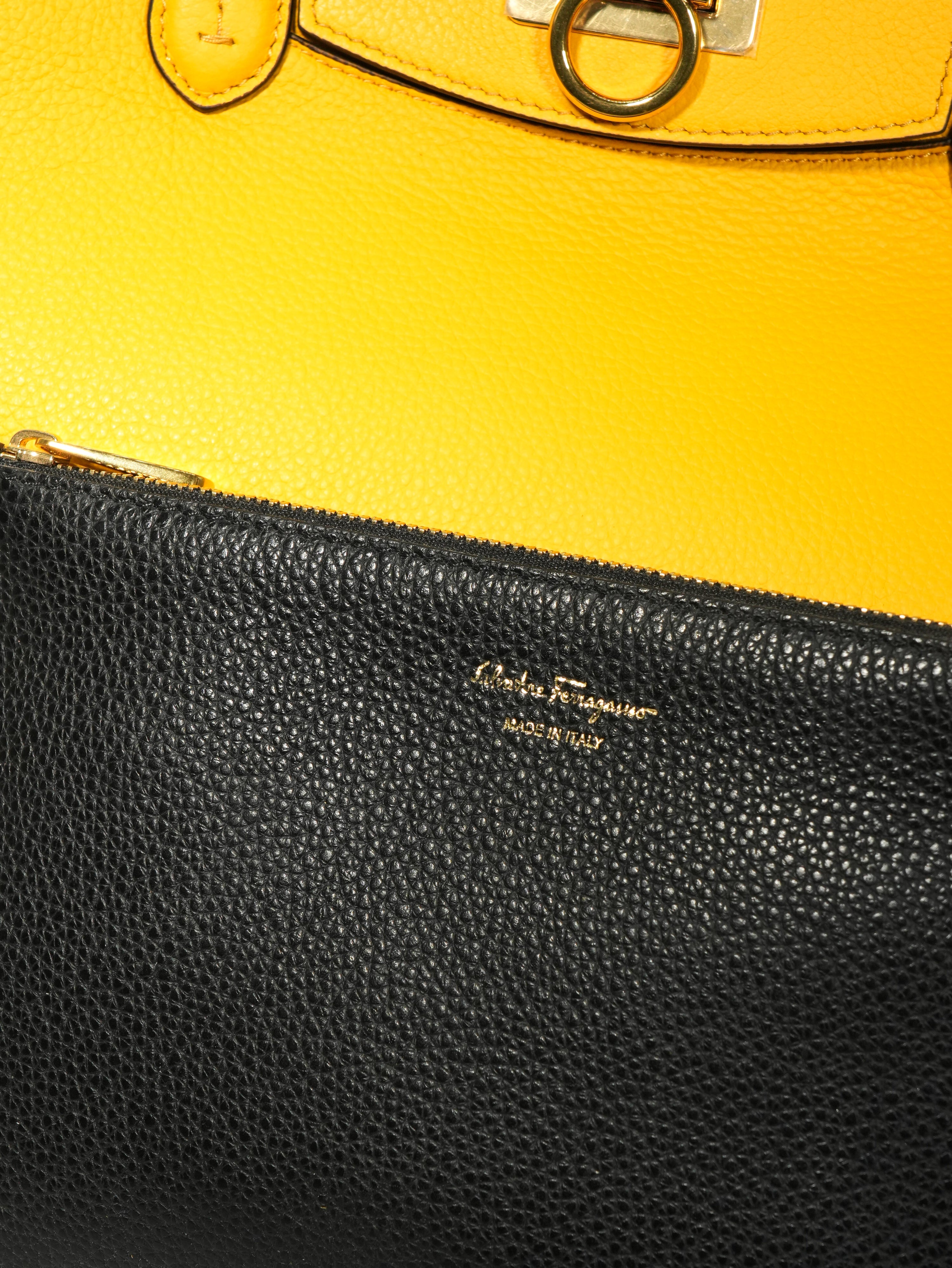 Ferragamo Gancini Tote in Pelle