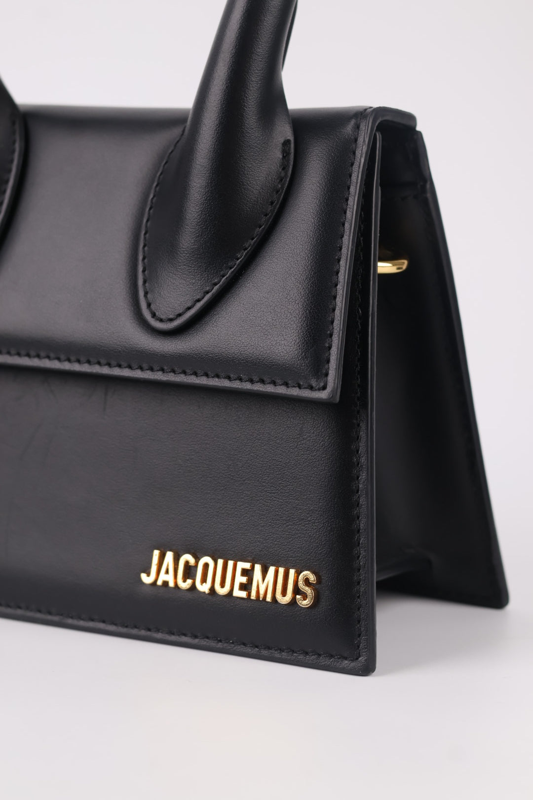 Jacquemus Le Chiquito Moyen