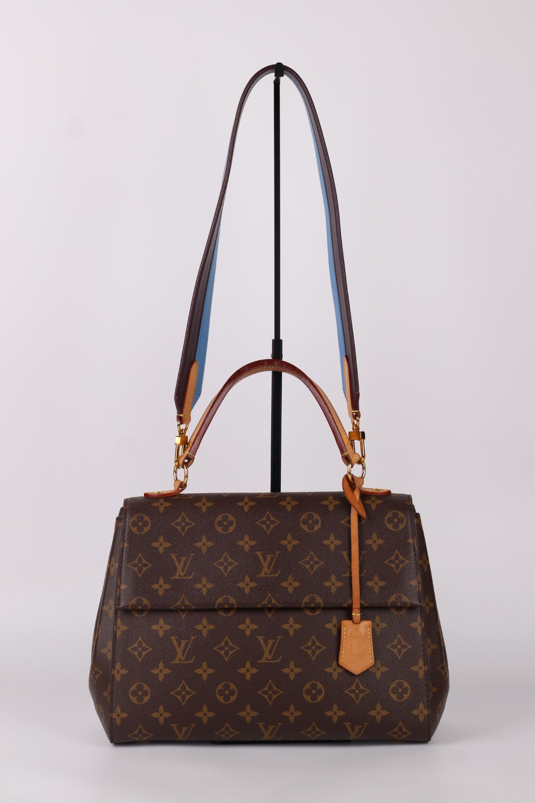 Louis Vuitton Cluny MM Monogram