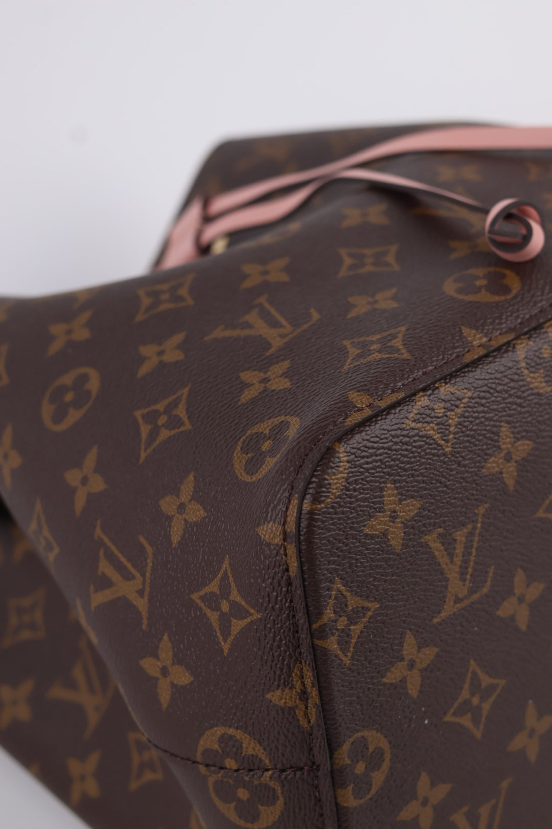 Louis Vuitton Neo Noé MM Monogram