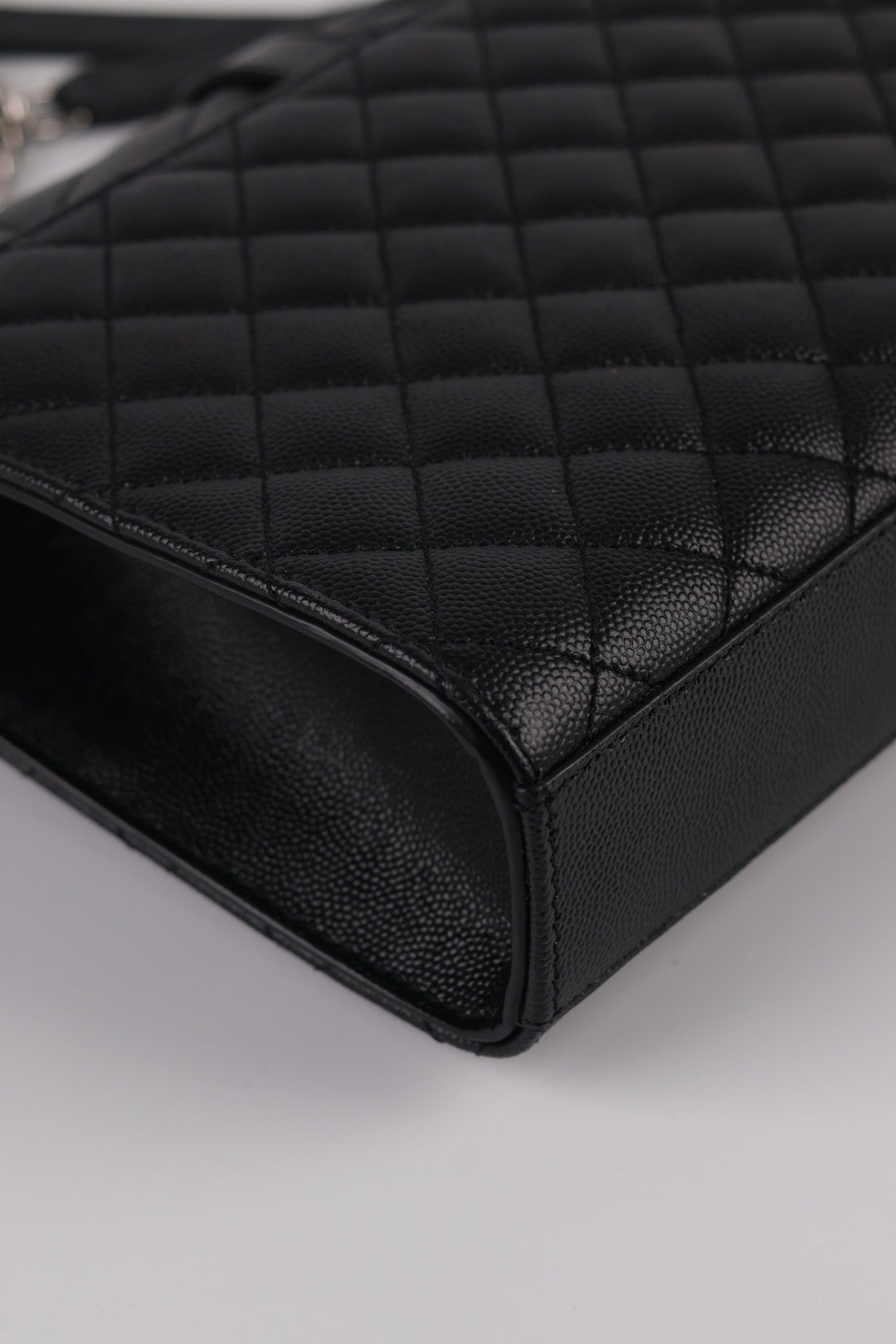 Saint Laurent Envelope Media Grain de Poudre