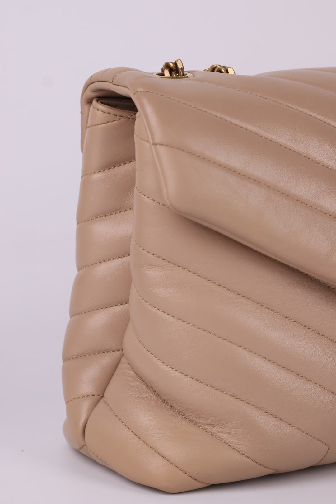 Saint Laurent Lou Lou Media