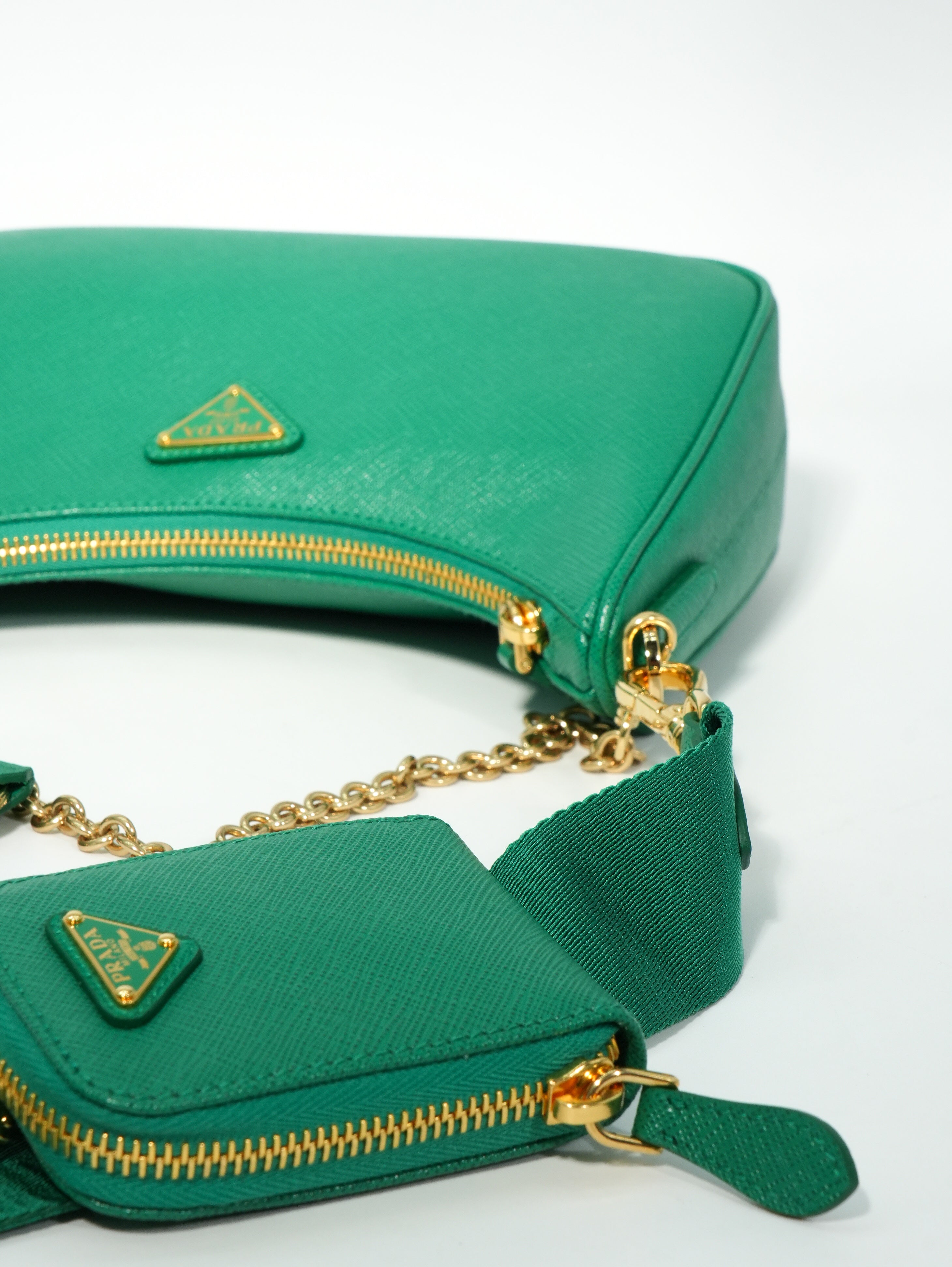 Prada Re-Edition 2005 Saffiano