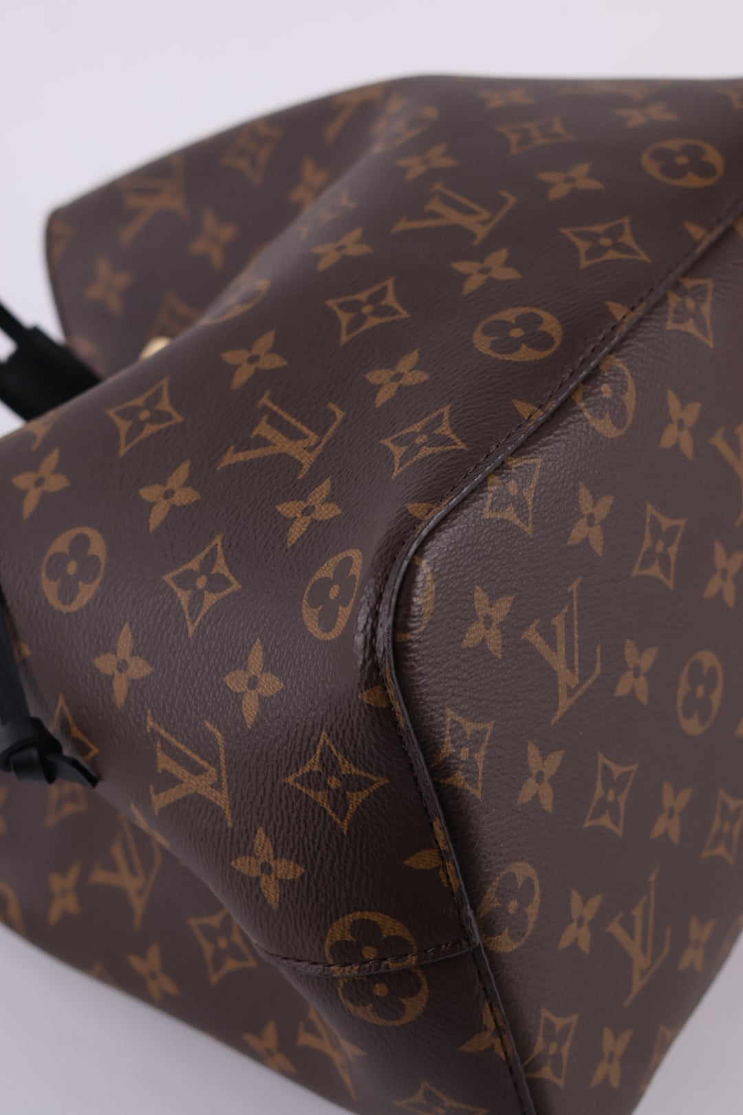 Louis Vuitton Neo Noé MM Monogram