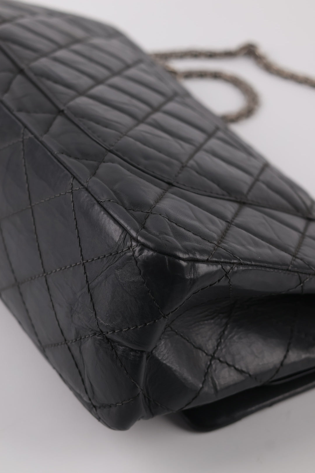 Chanel 2.55 Reissue Grande