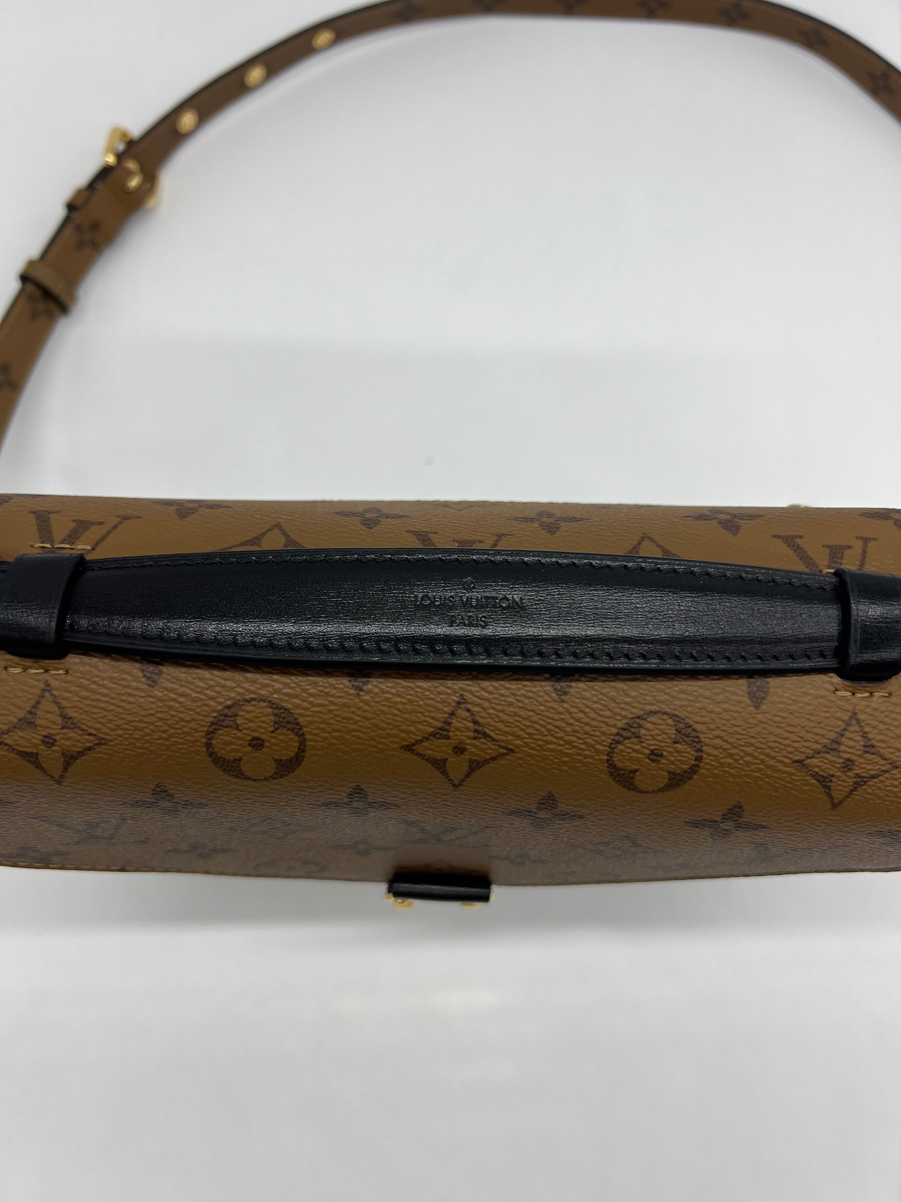 Louis Vuitton Métis Reverse