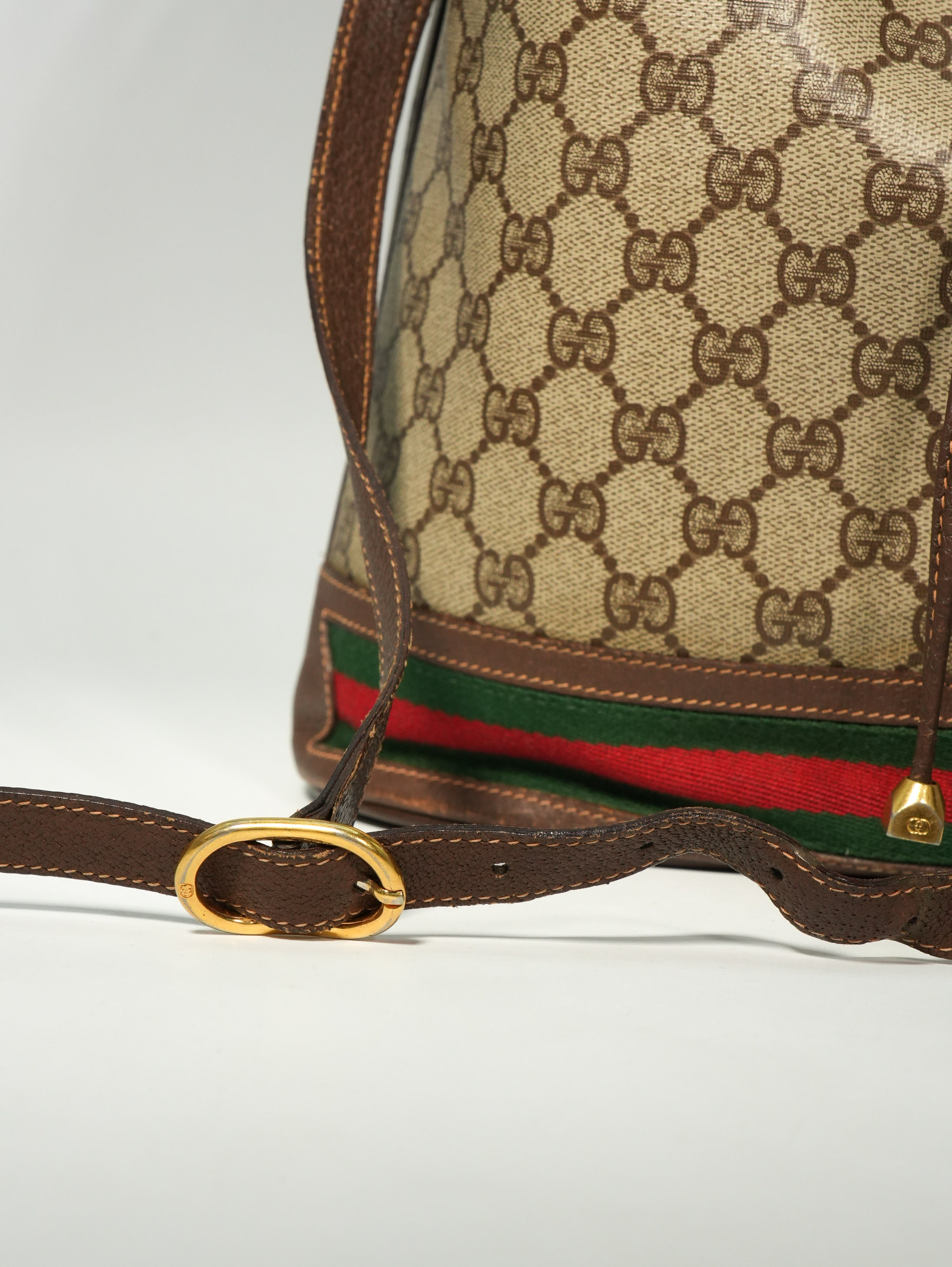 Gucci Bucket GG Supreme Vintage