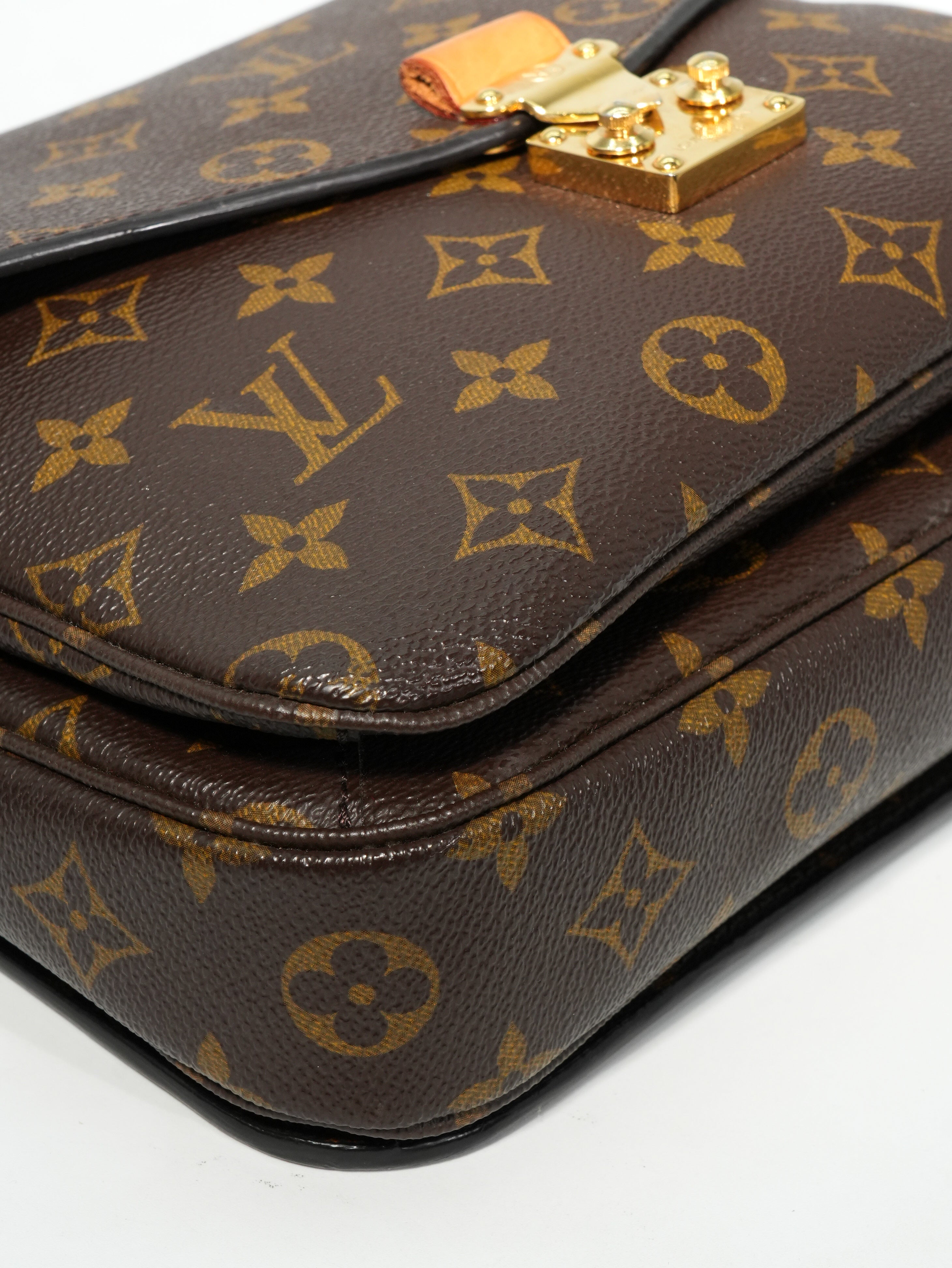 Louis Vuitton Métis Monogram