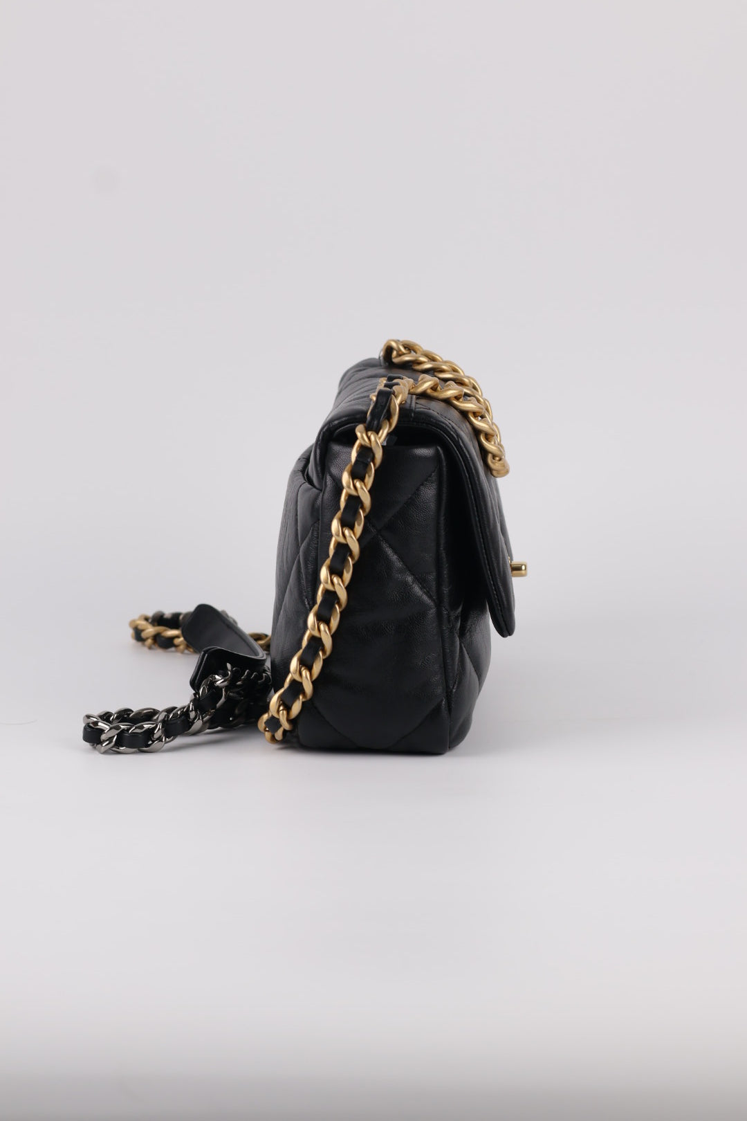 Chanel 19 in Pelle d’Agnello